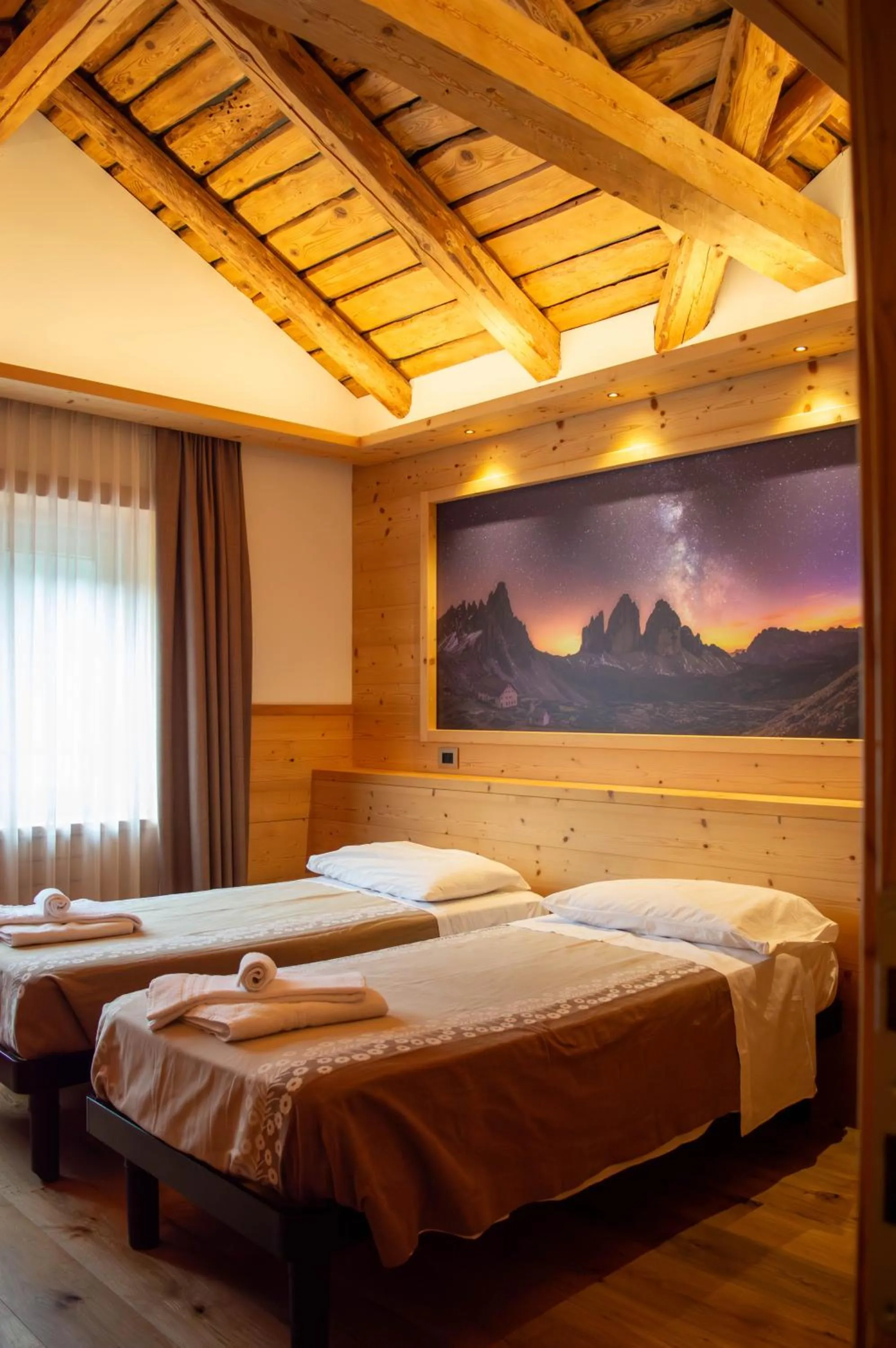 Decorative detail, Bed in Hotel Serena - Tre Cime Views