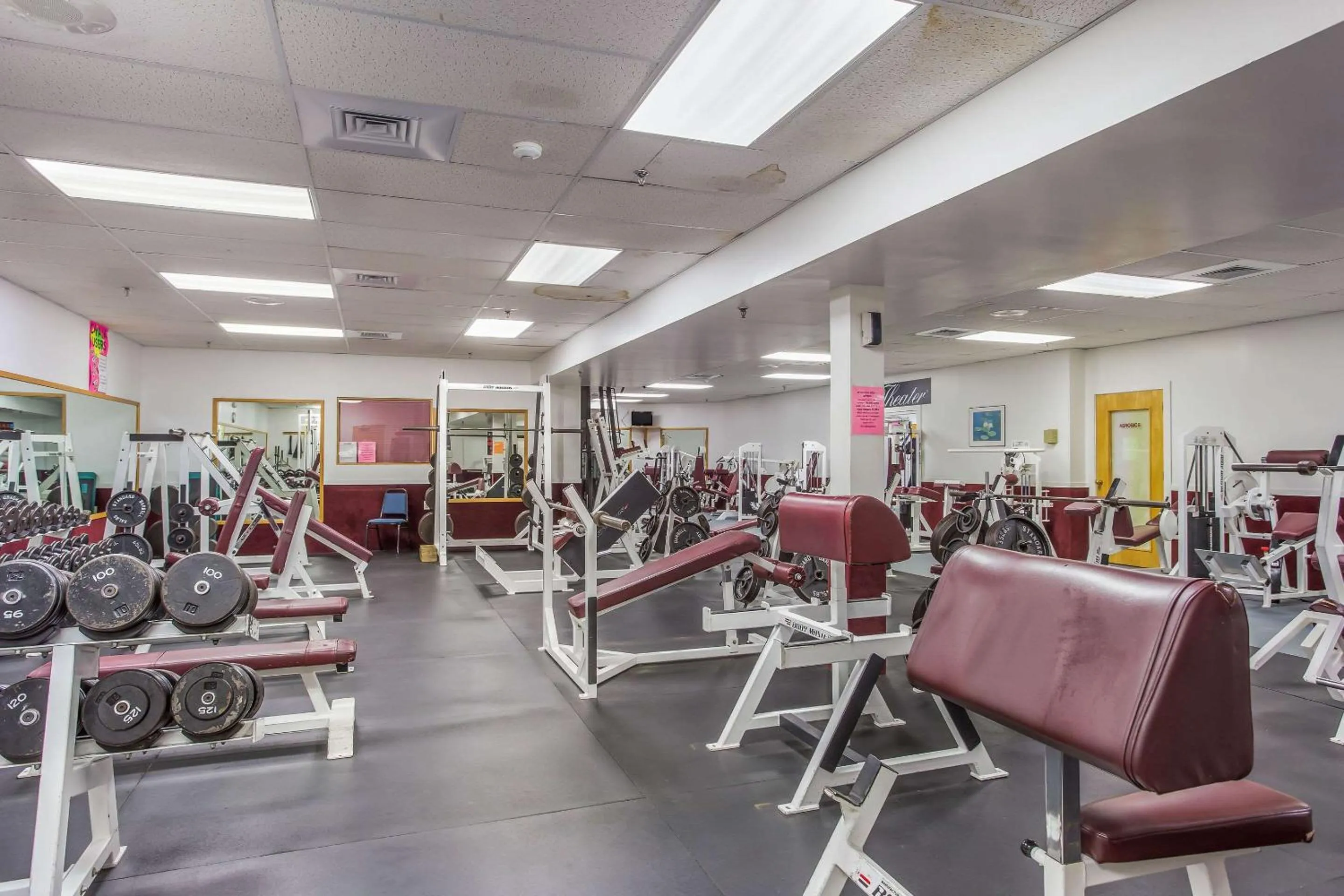Fitness centre/facilities in Rodeway Inn Gorham Riverside
