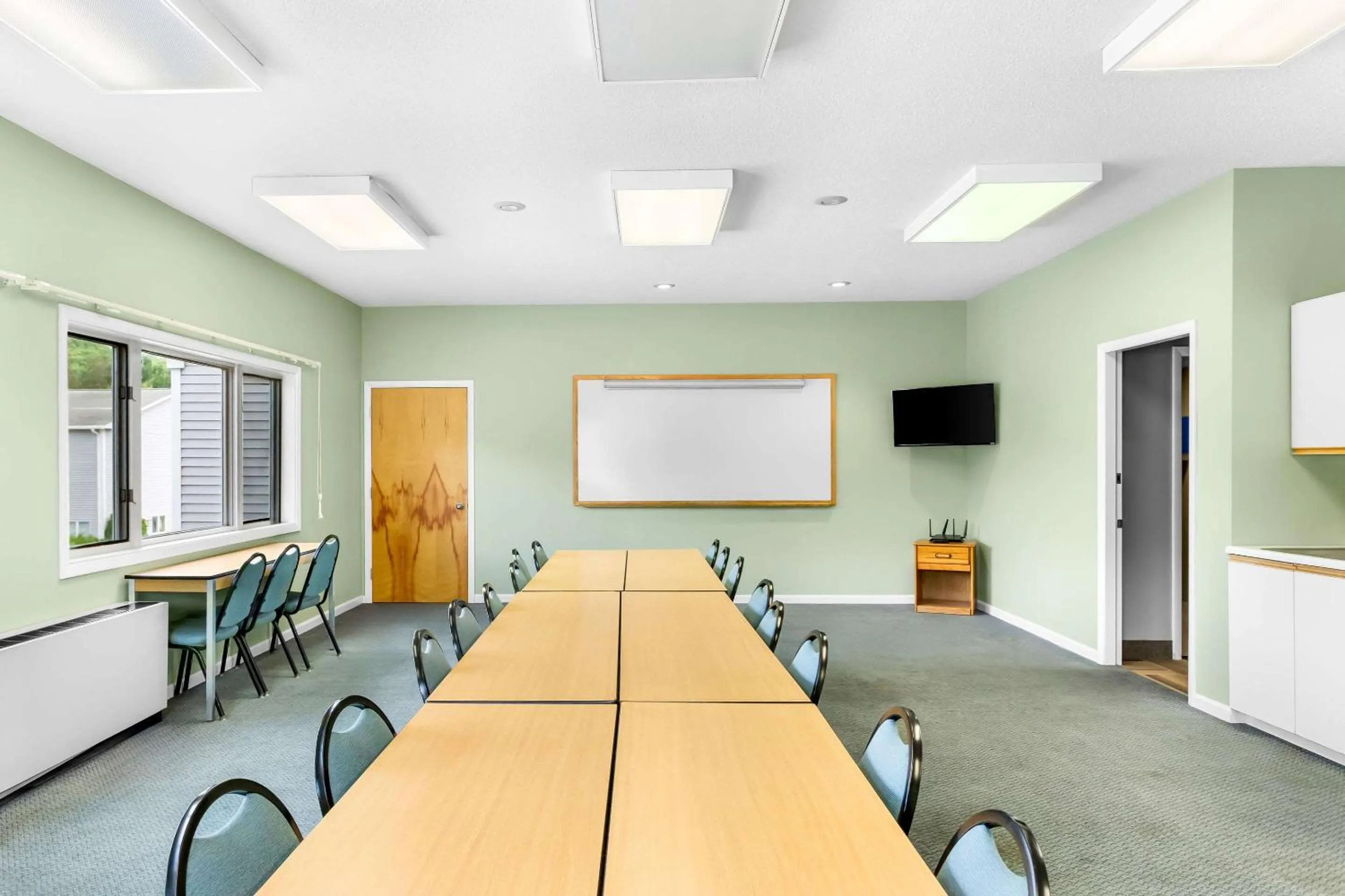 Meeting/conference room in Rodeway Inn Gorham Riverside