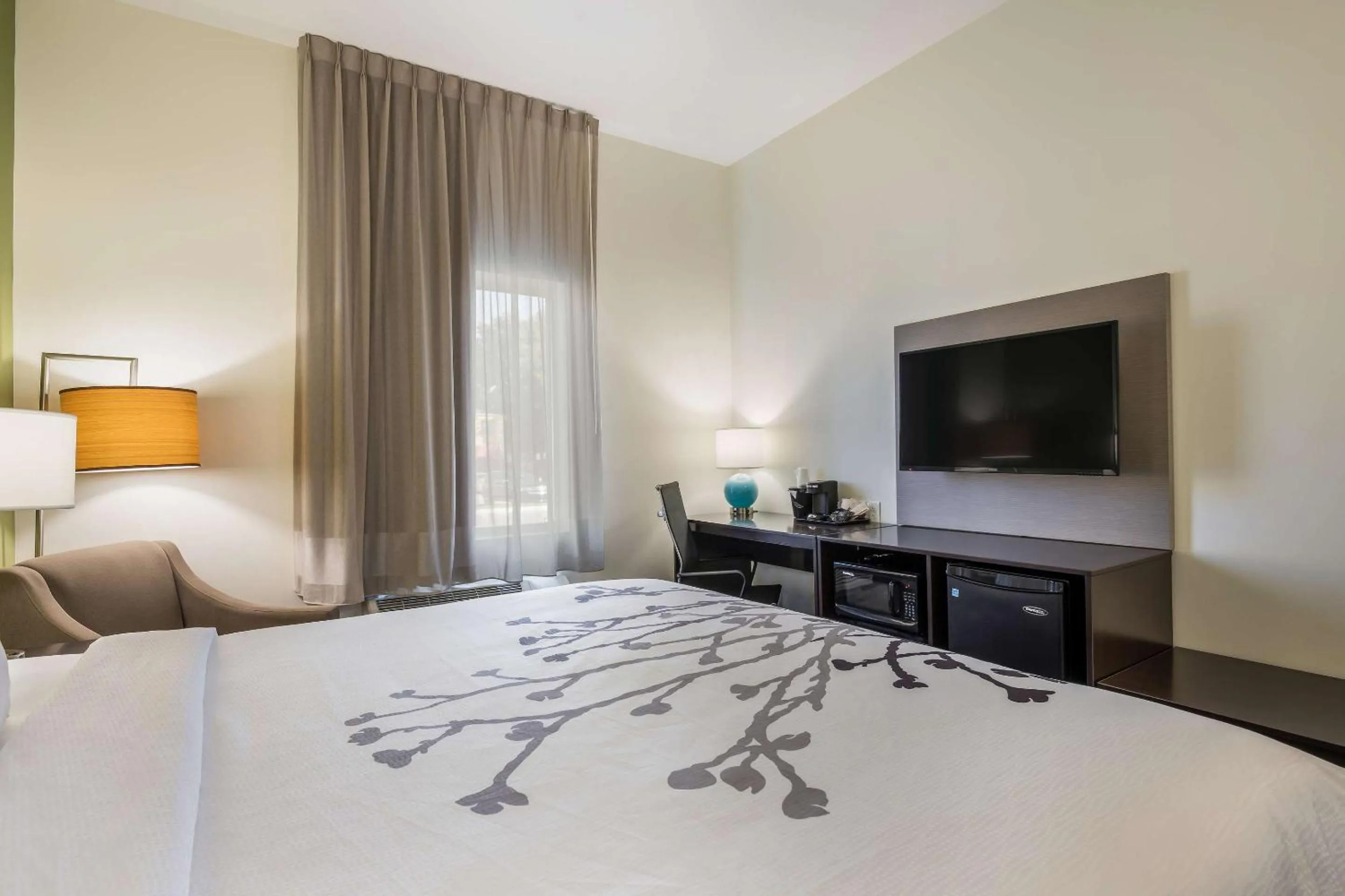 Bedroom, Bed in Sleep Inn & Suites Park City-Wichita North