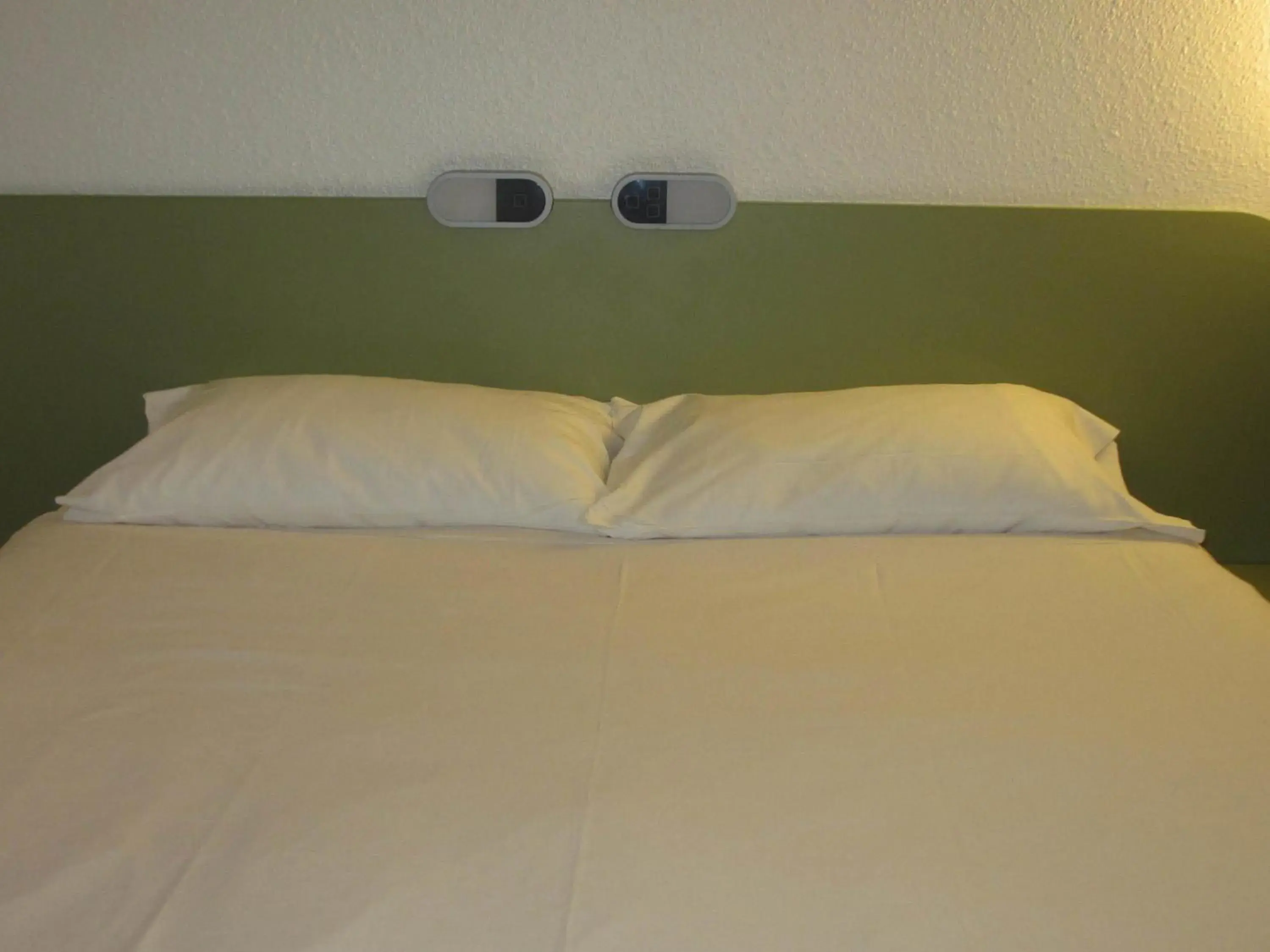 Double Room in IBIS Budget Aix en Provence Est Le Canet Double Room in IBIS Budget Aix en Provence Est Le Canet