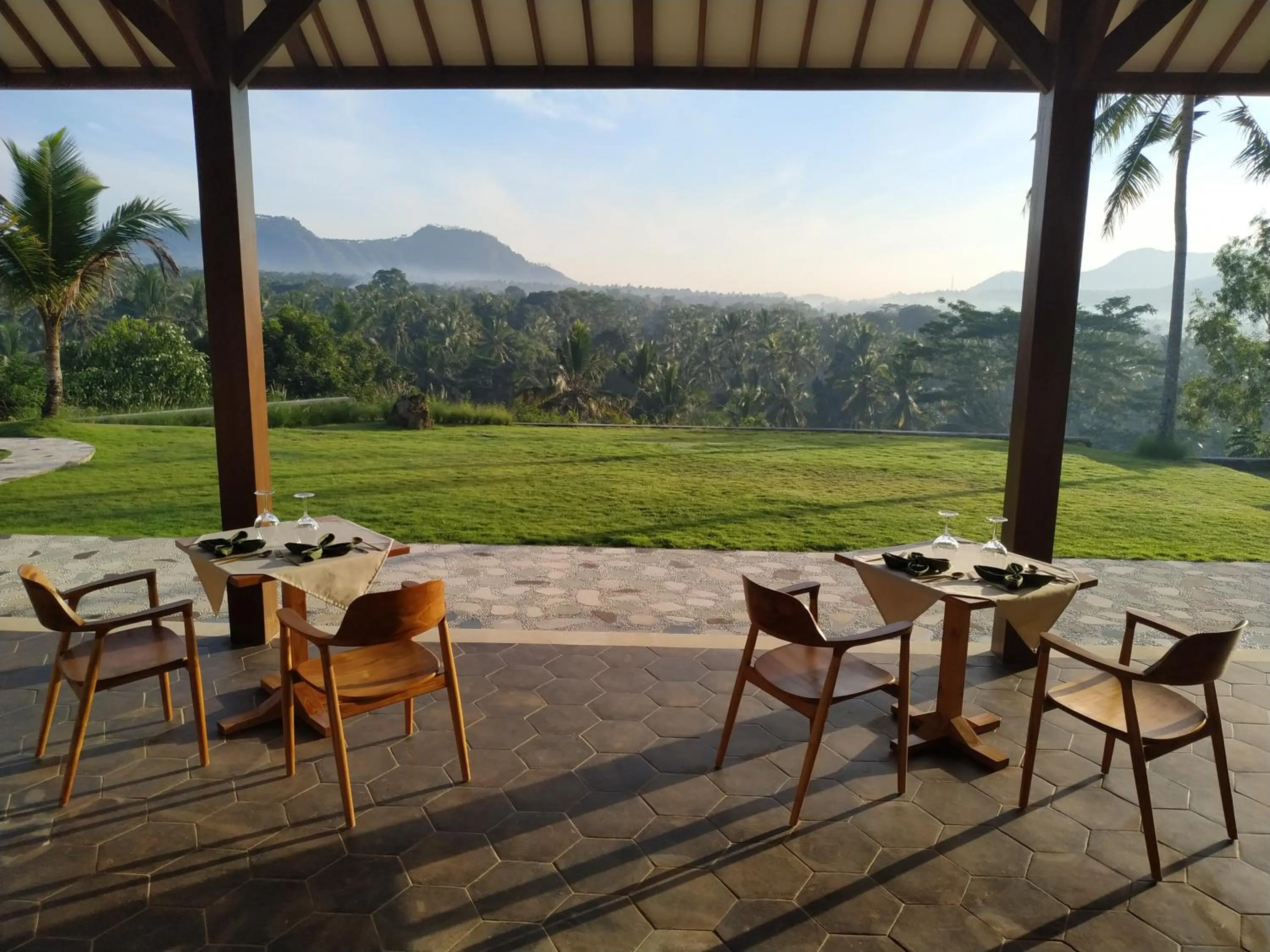 Restaurant/places to eat in Palmterrace