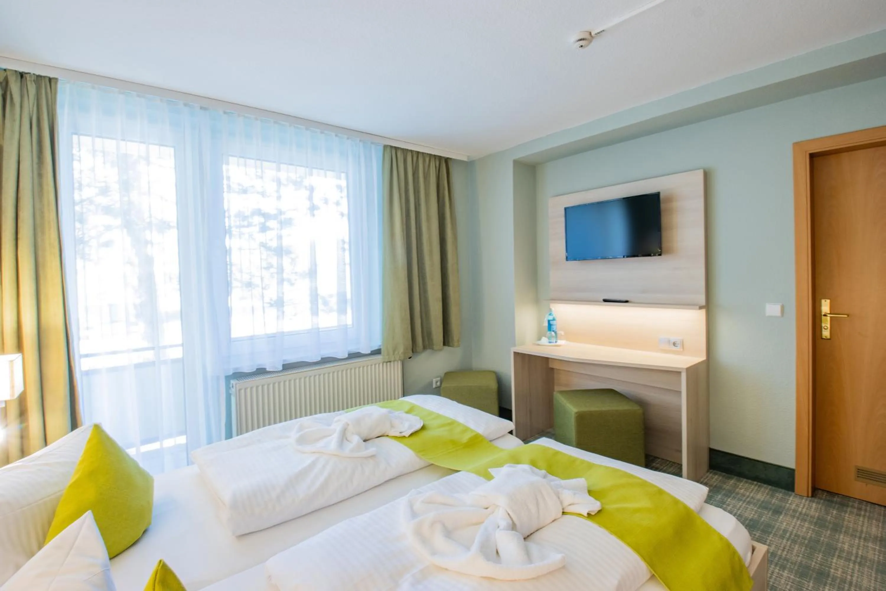 Photo of the whole room, Bed in Ferien Hotel Spree-Neisse