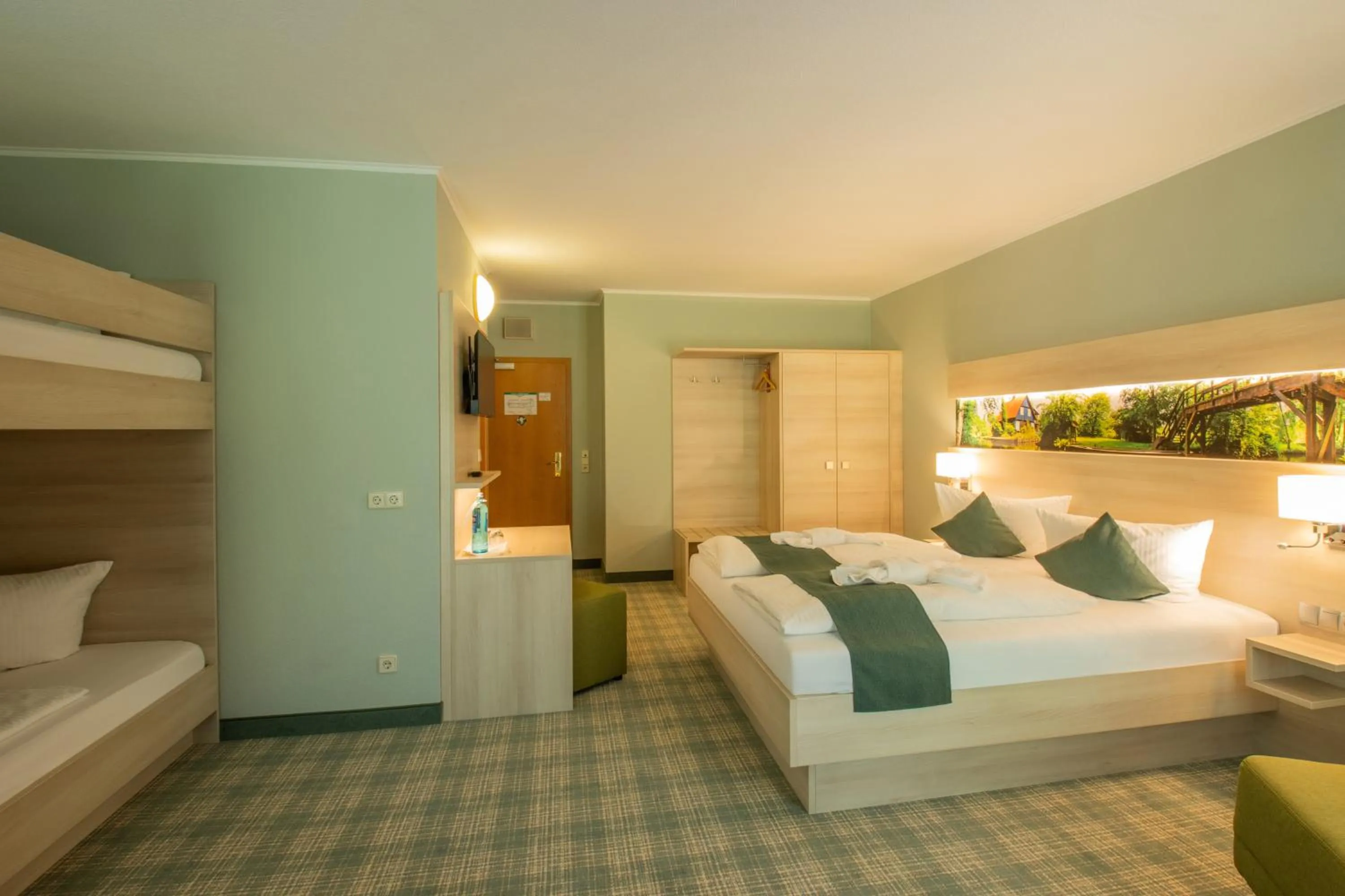 Photo of the whole room, Bed in Ferien Hotel Spree-Neisse