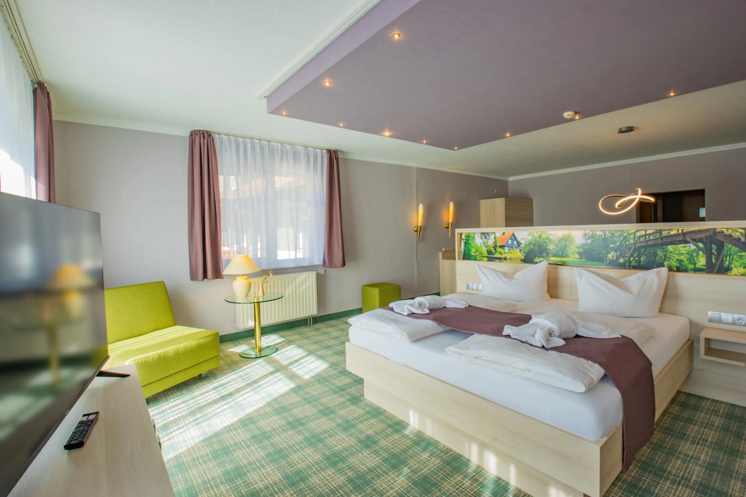 Photo of the whole room, Bed in Ferien Hotel Spree-Neisse