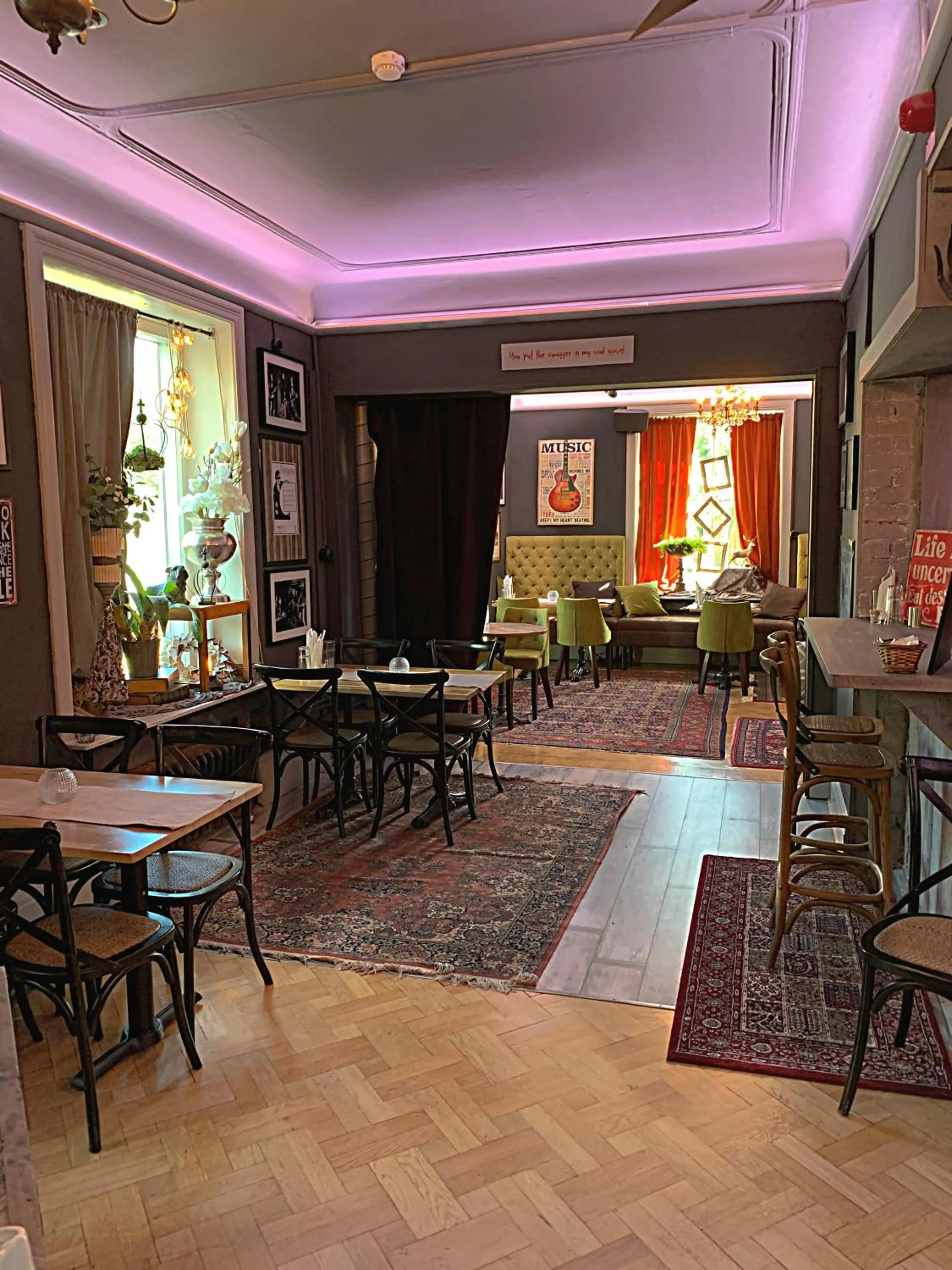 Restaurant/places to eat in Norrehus