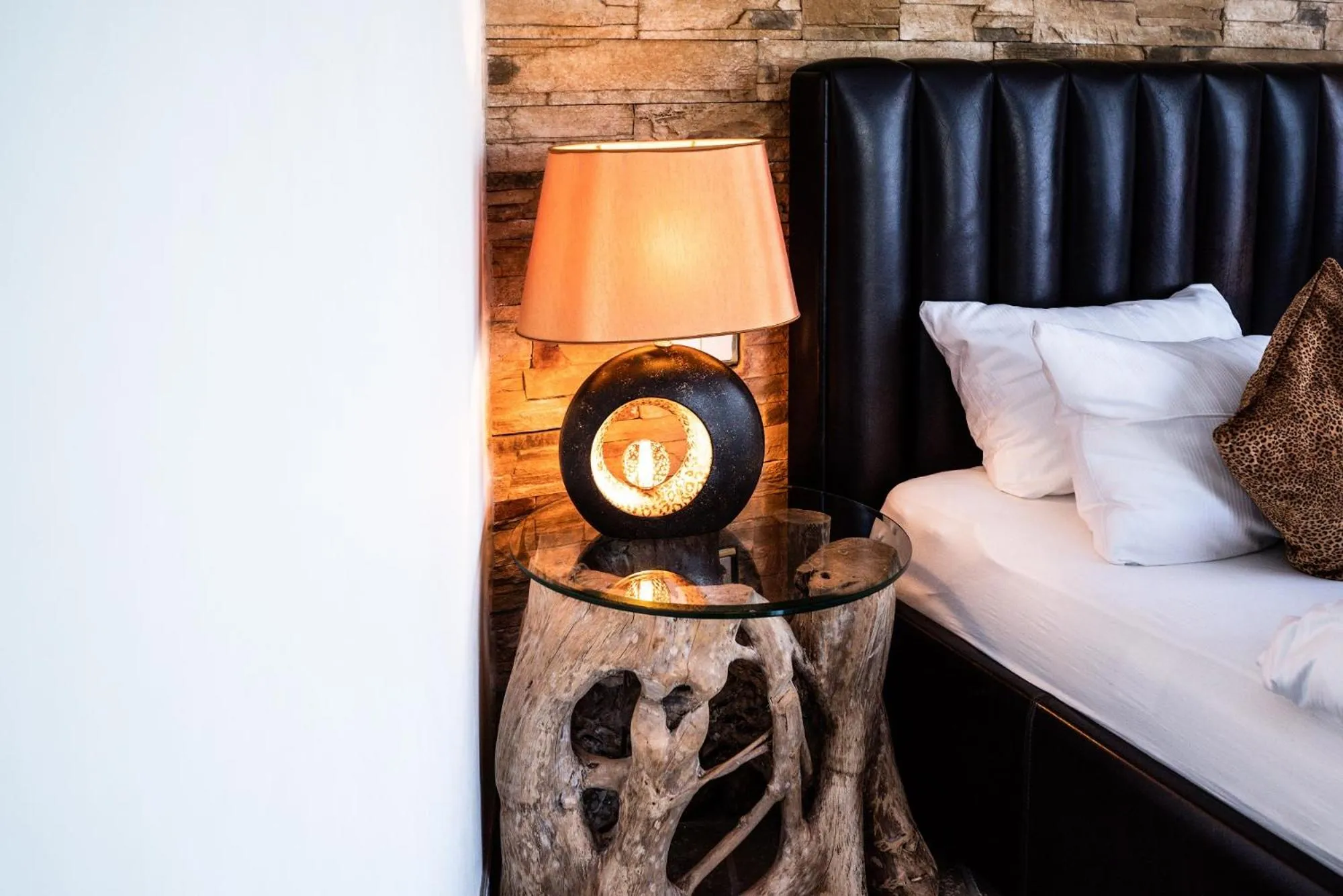 Bed in Hotel Weisser Bär