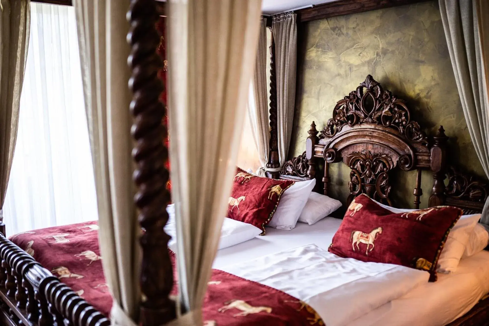 Suite with River View in Hotel Weisser Bär Suite with River View in Hotel Weisser Bär