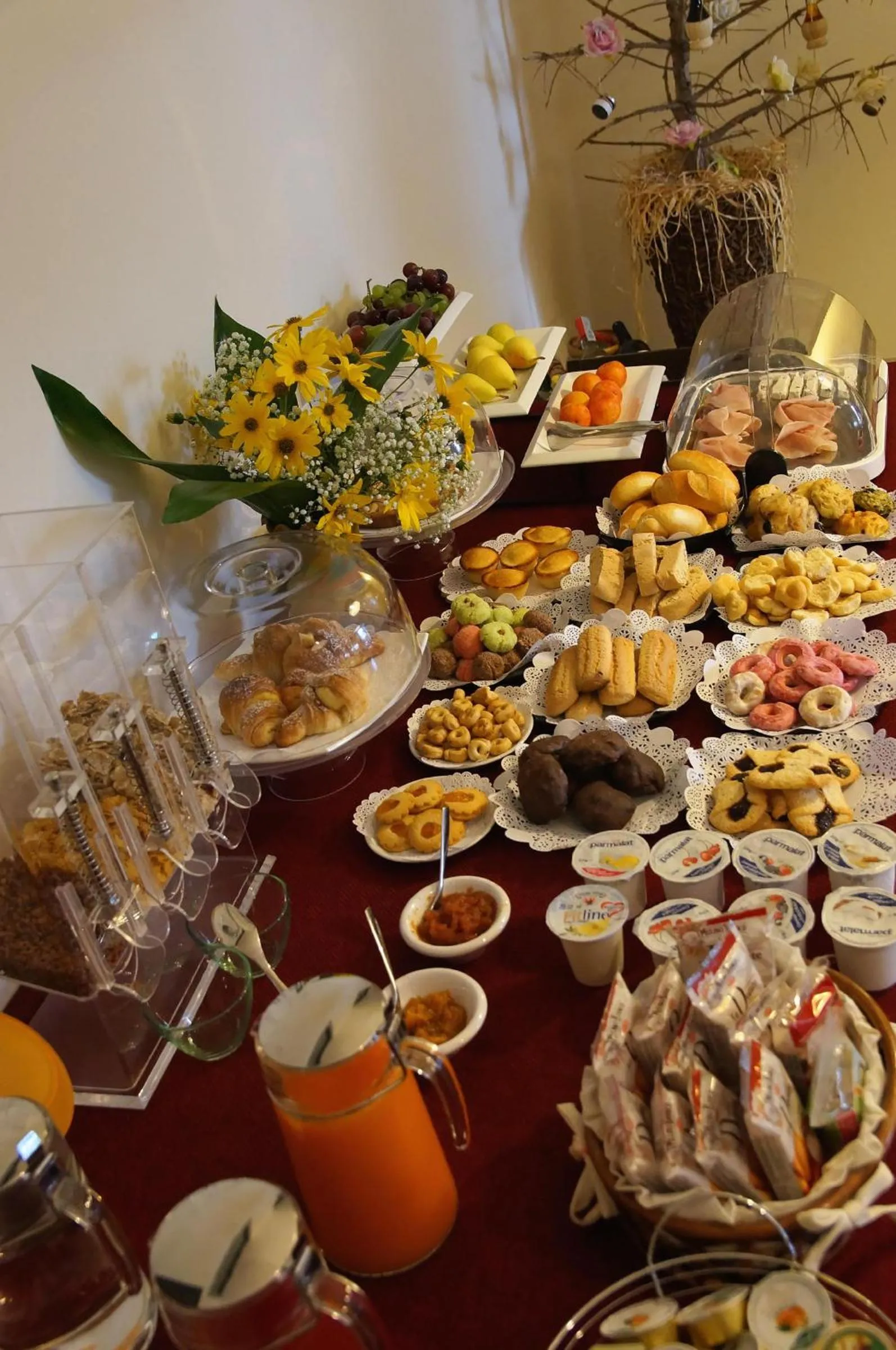 Buffet breakfast in B&B Alixia