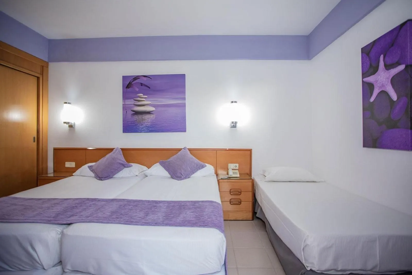 Photo of the whole room, Bed in Servatur Don Miguel - Adults Only