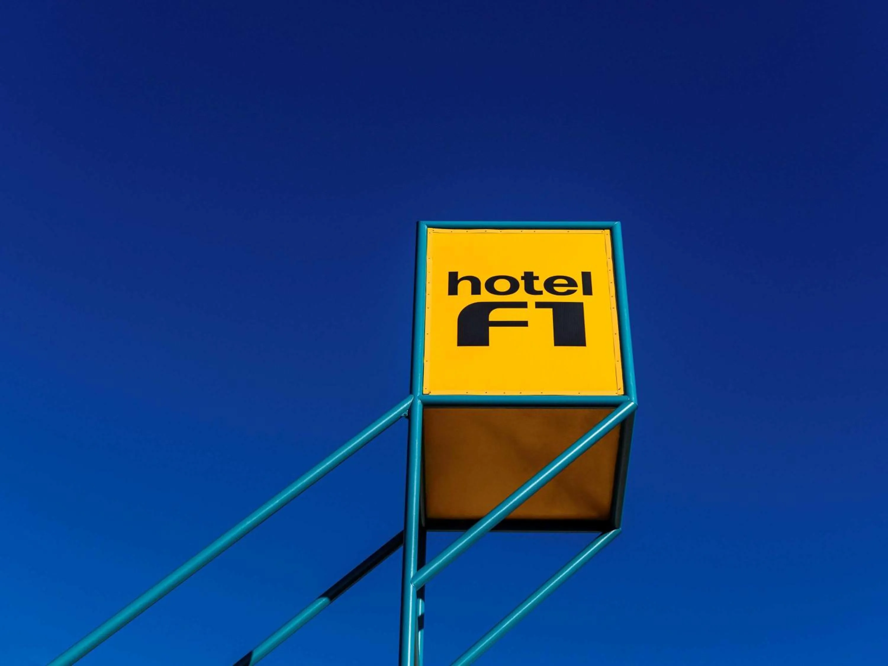 Property building in hotelF1 Nîmes Ouest