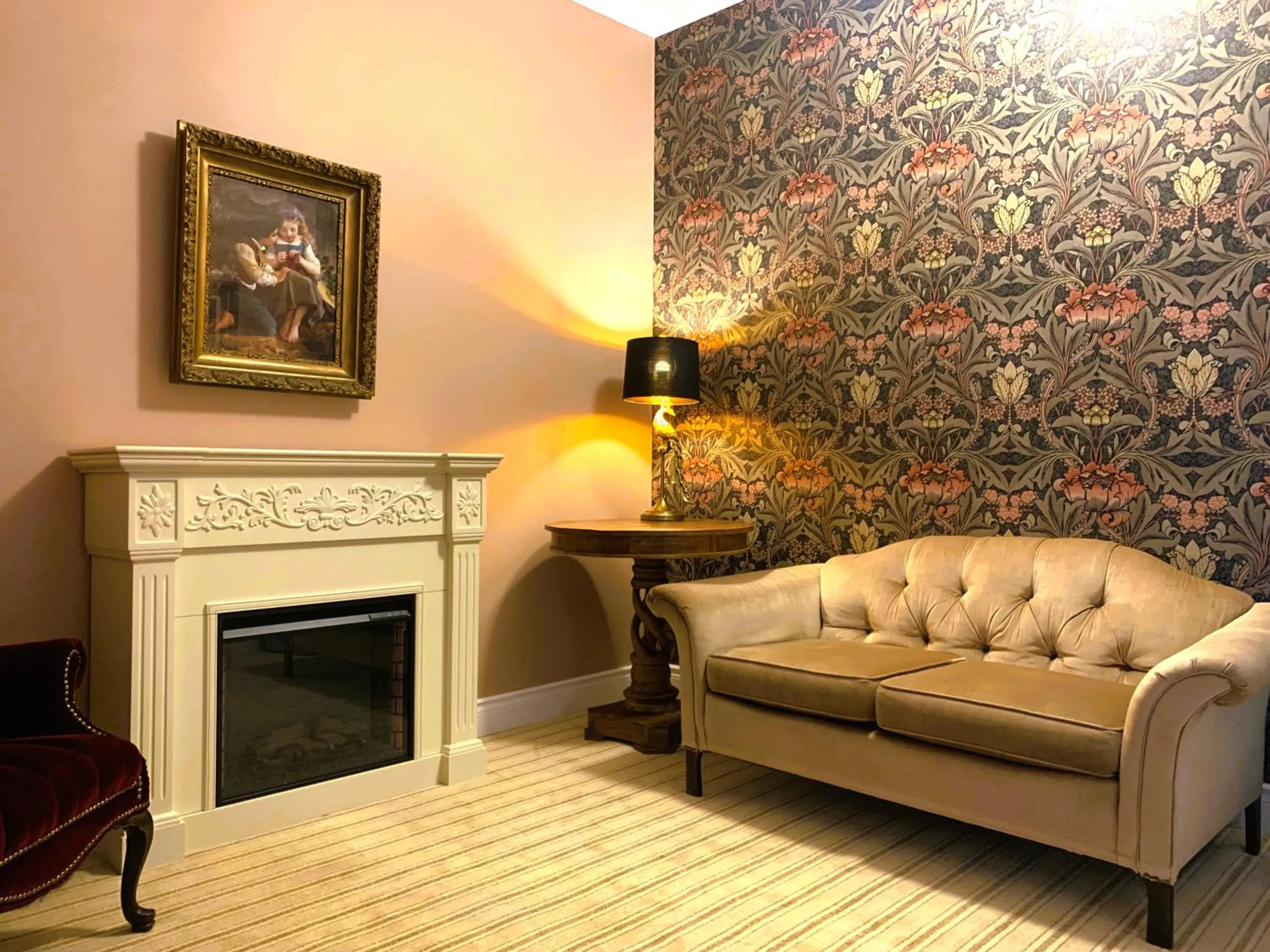 Seating area in Naples Hotel