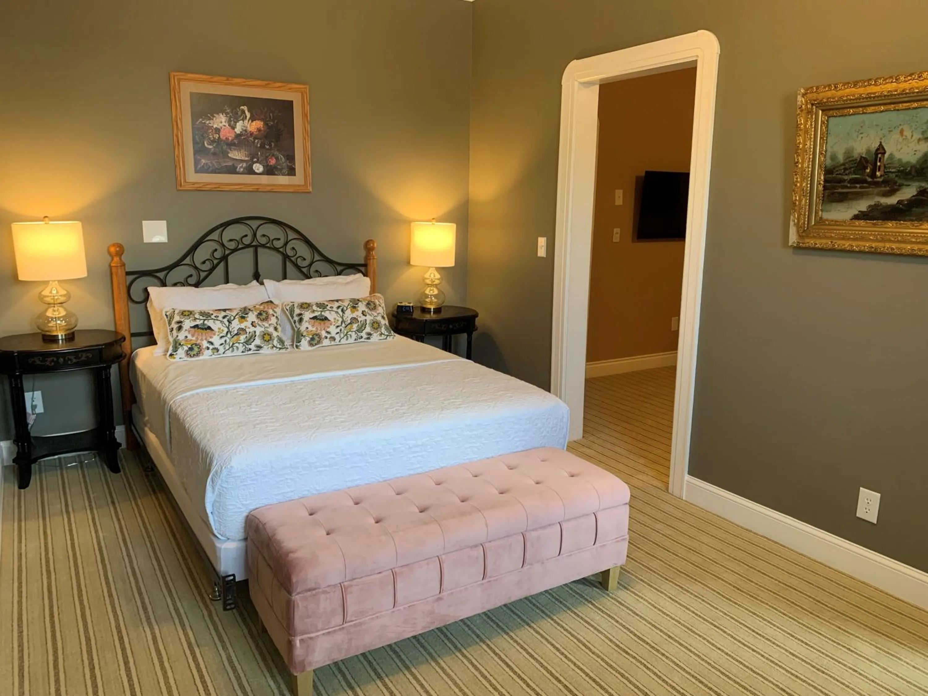 Bedroom, Bed in Naples Hotel