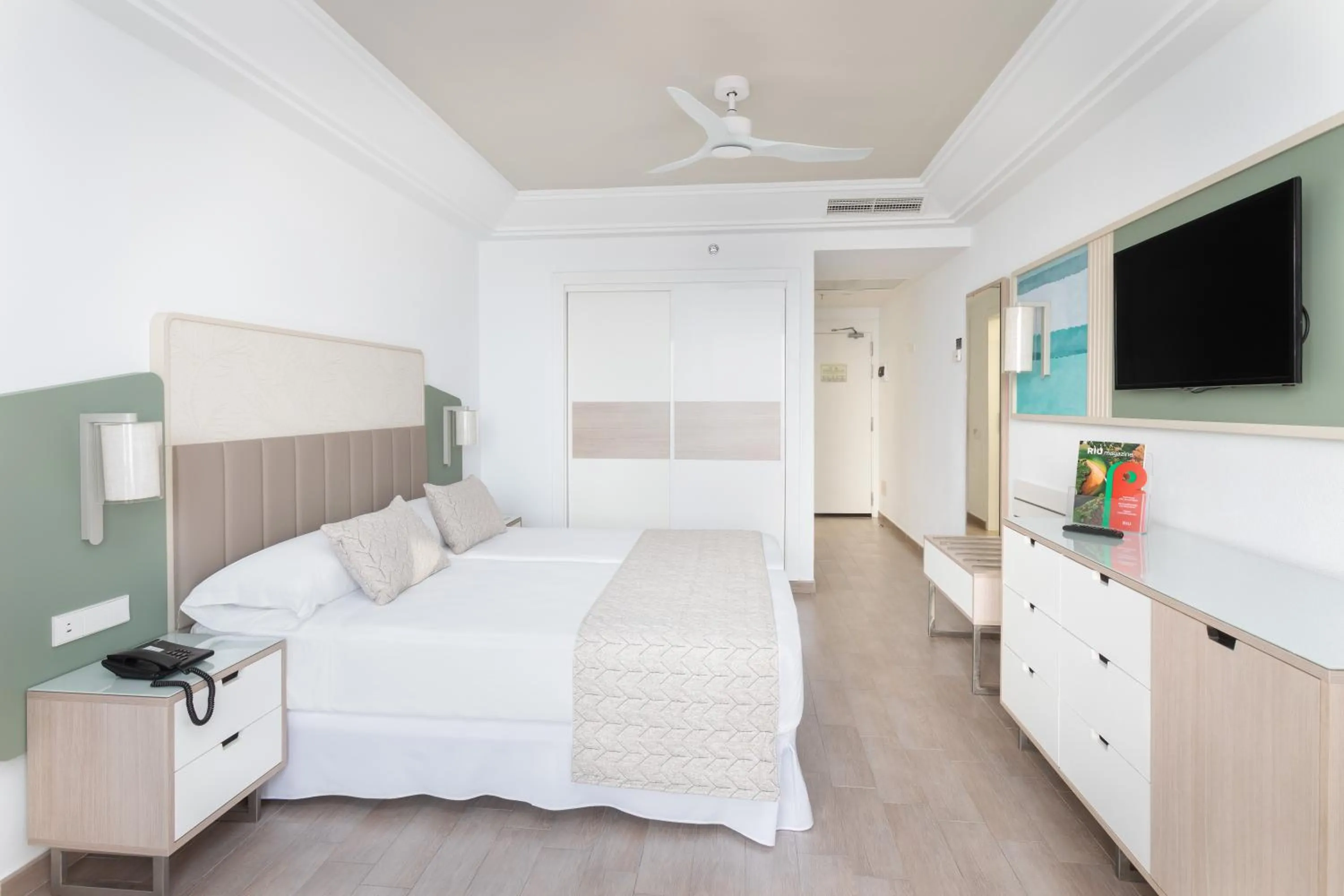 Bed in Hotel Riu Gran Canaria - All Inclusive