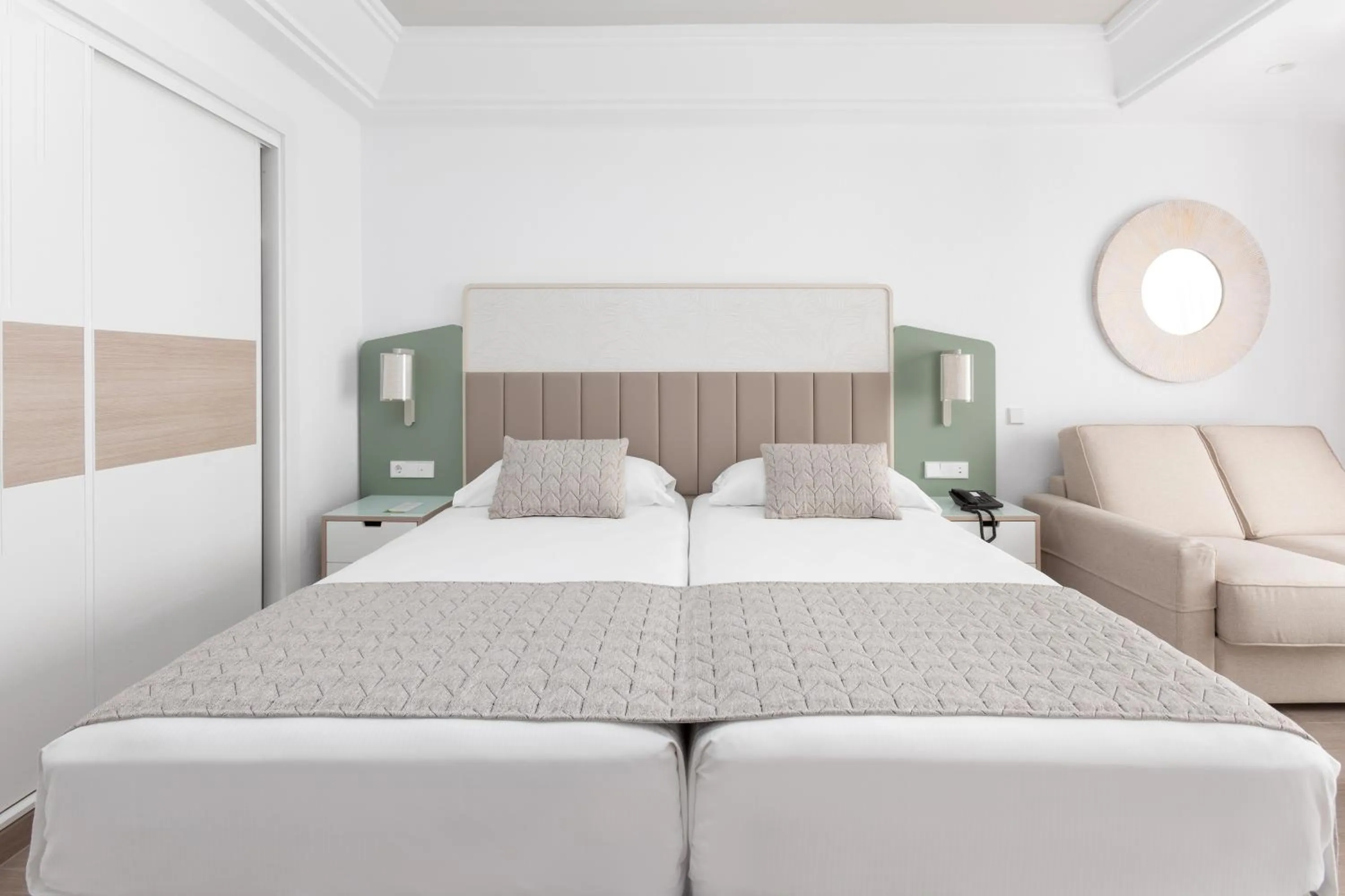 Bed in Hotel Riu Gran Canaria - All Inclusive