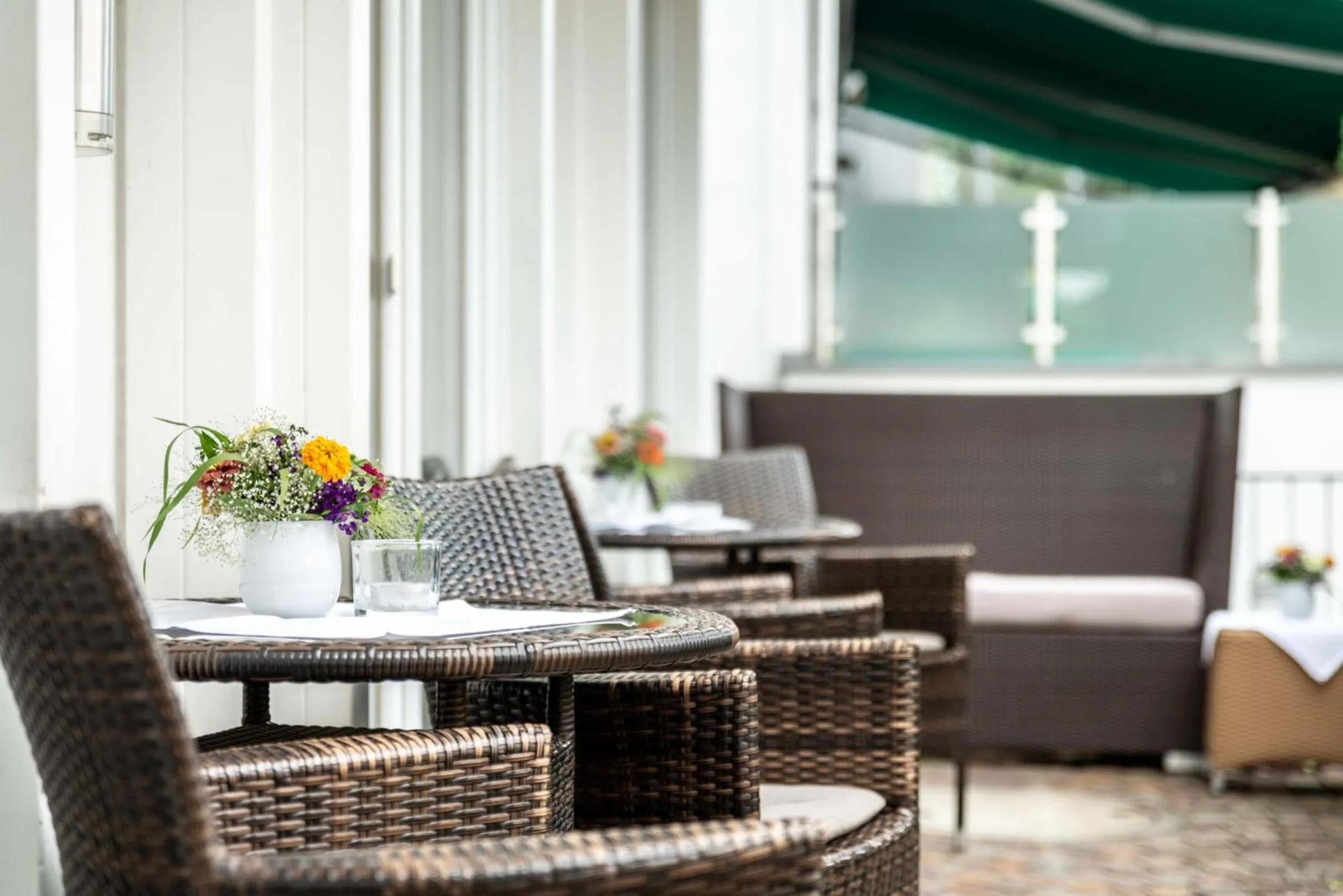 Restaurant/places to eat in Bavaria Hotel