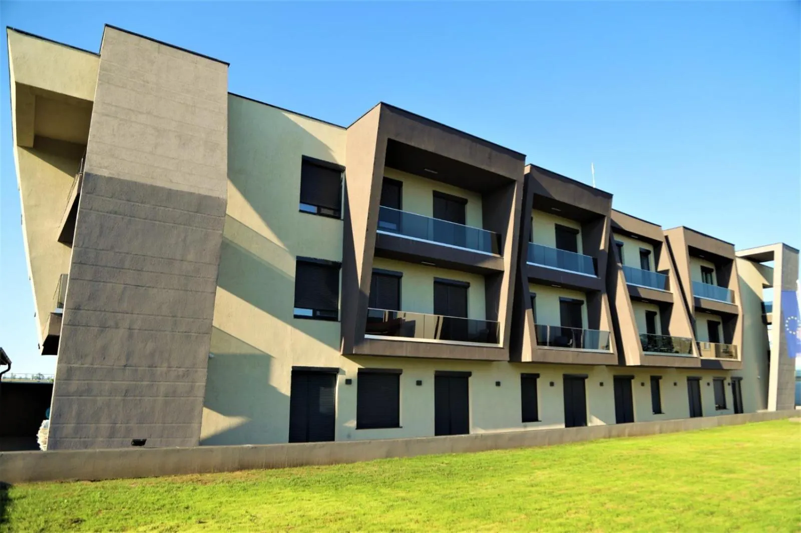 Enjoy Life Apartments