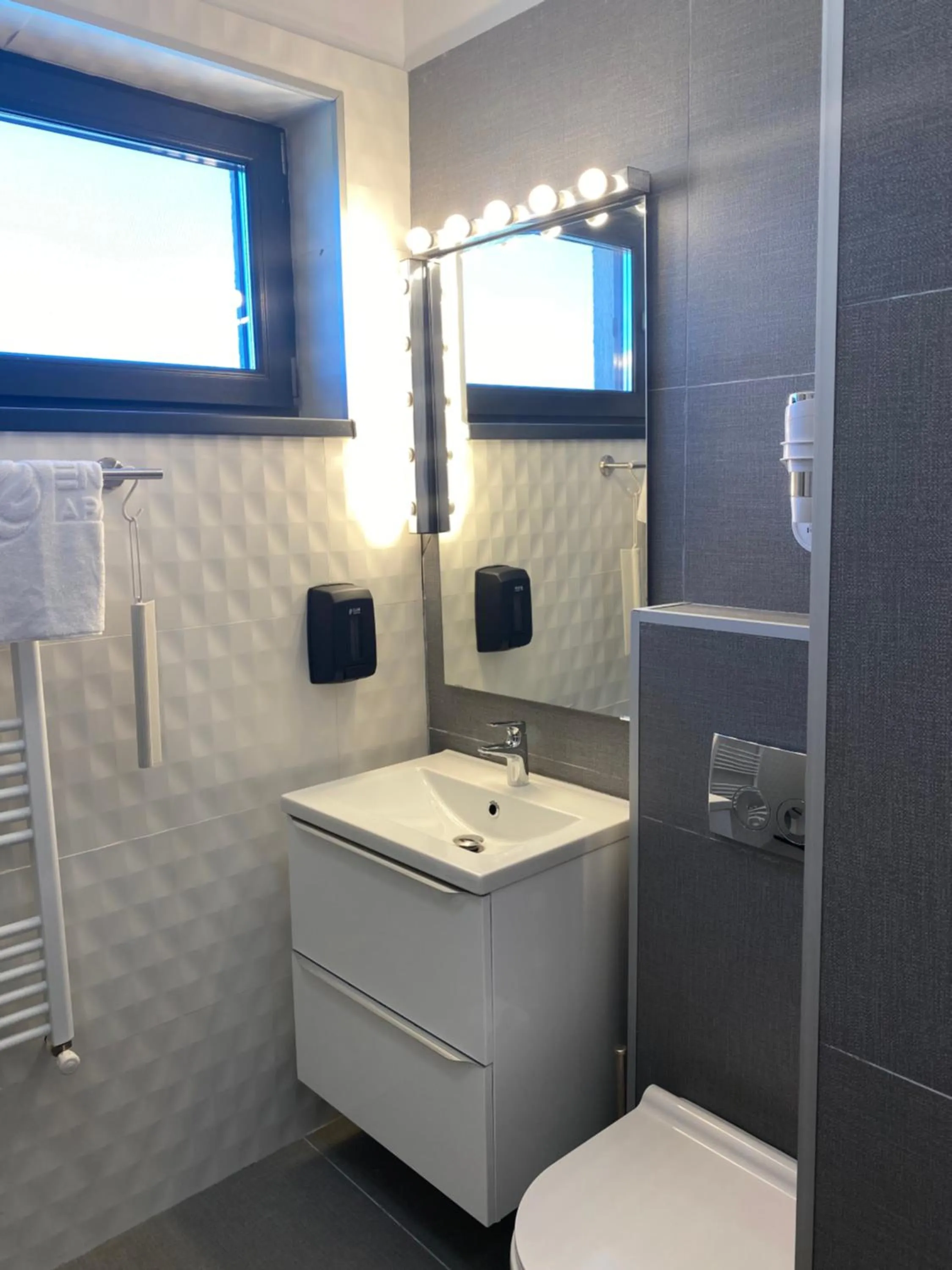 Enjoy Life Apartments