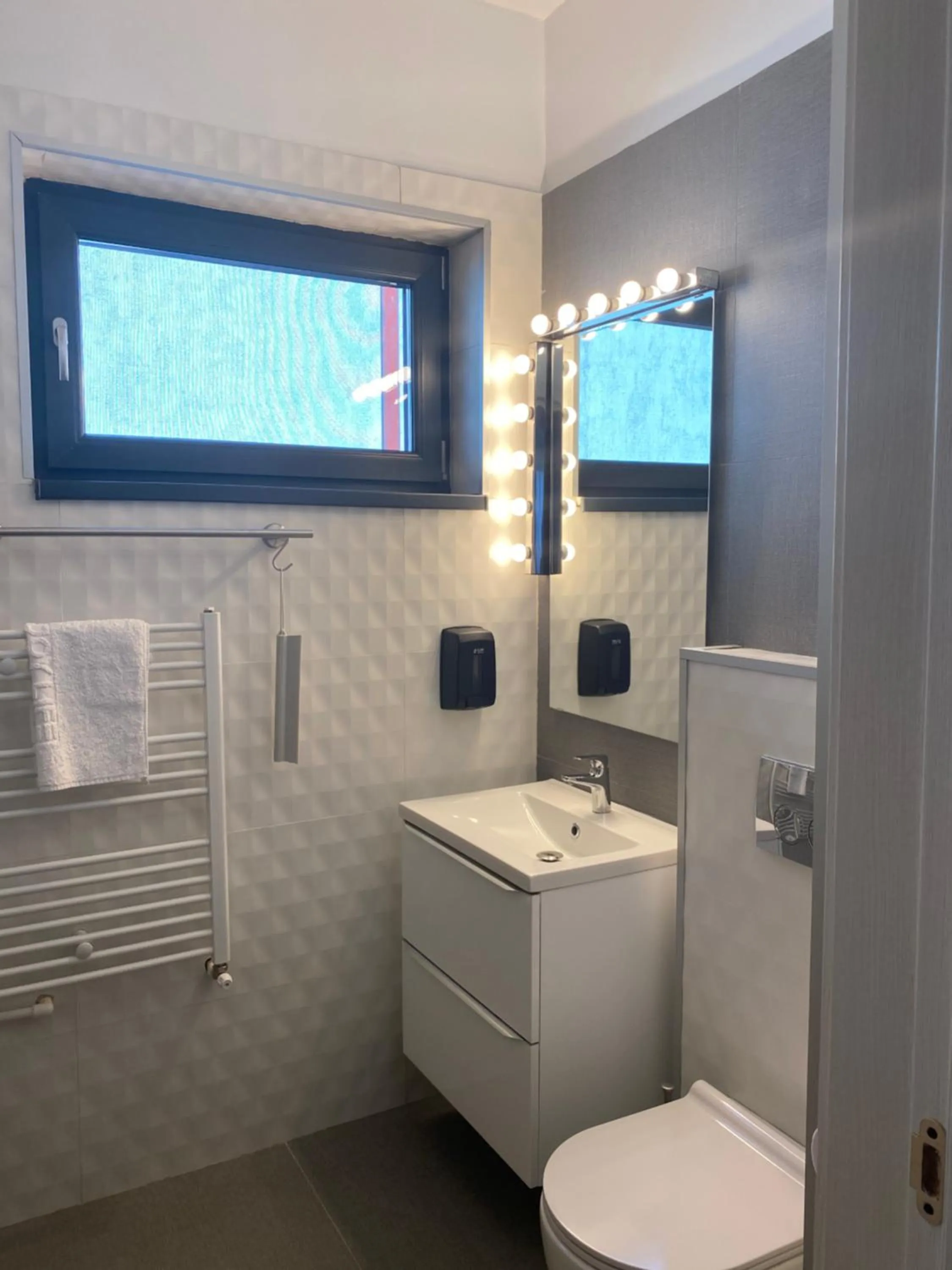 Enjoy Life Apartments