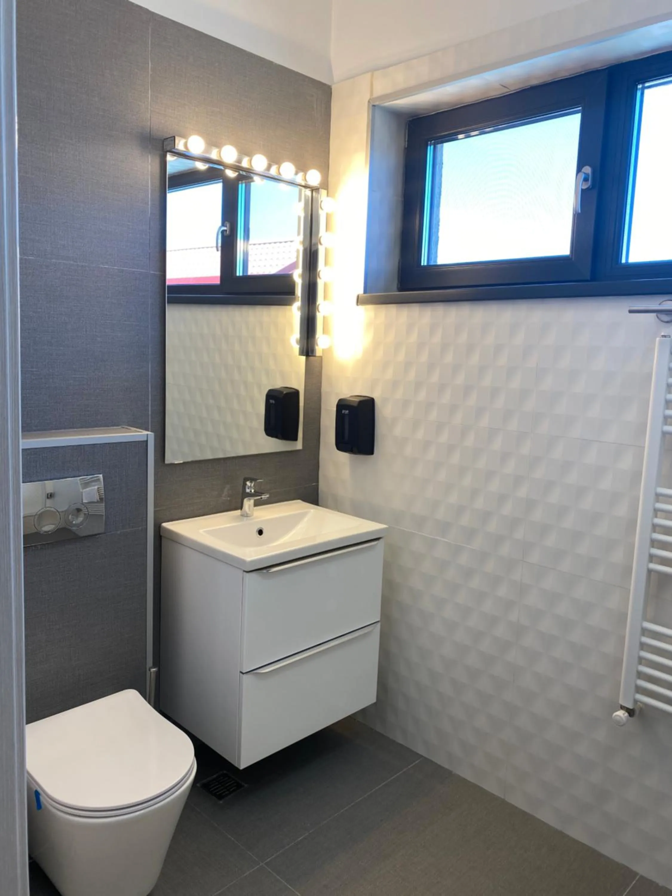 Enjoy Life Apartments