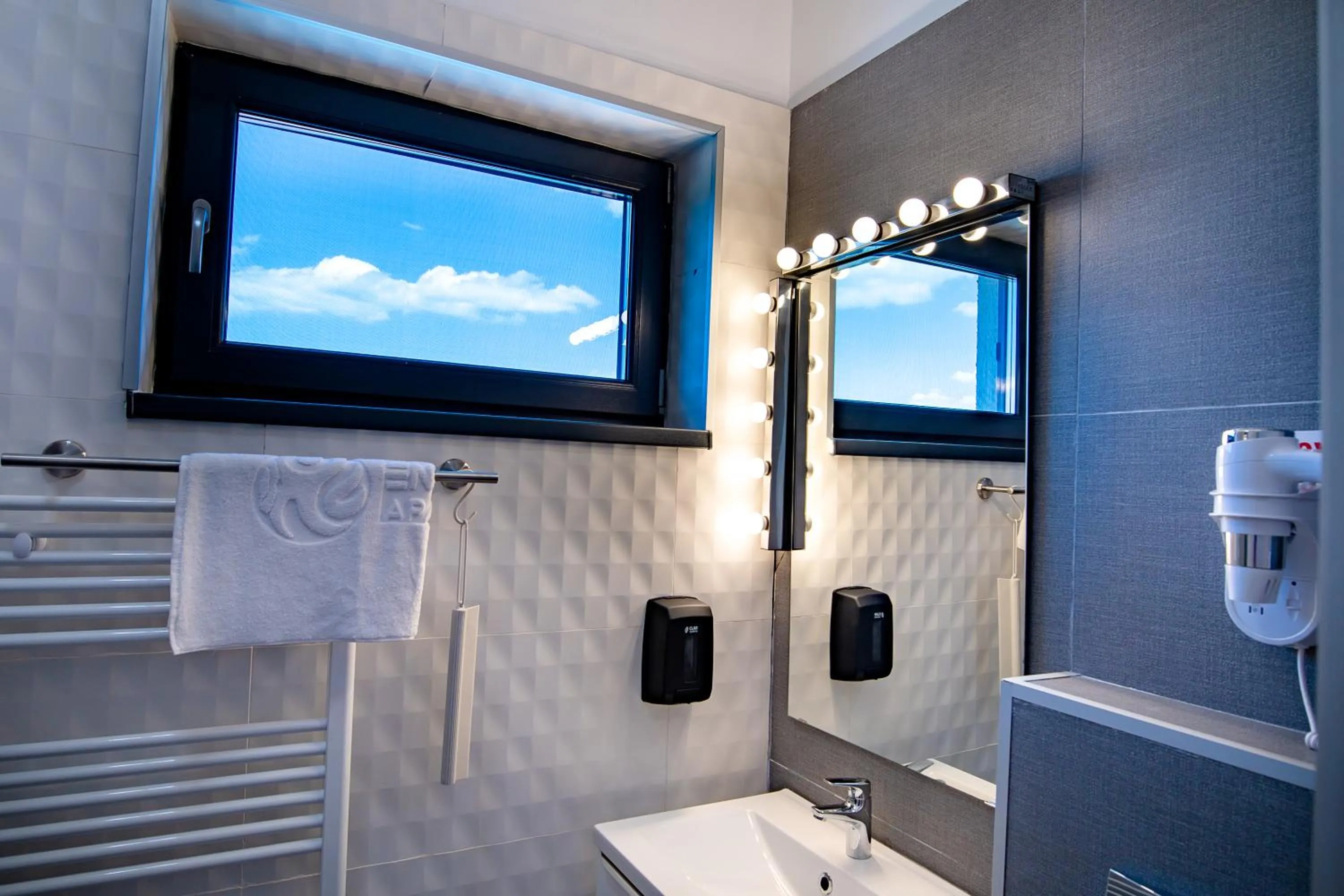 Enjoy Life Apartments