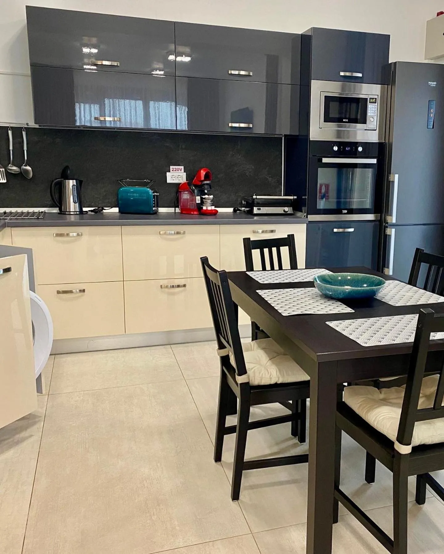 Kitchen or kitchenette in Enjoy Life Apartments