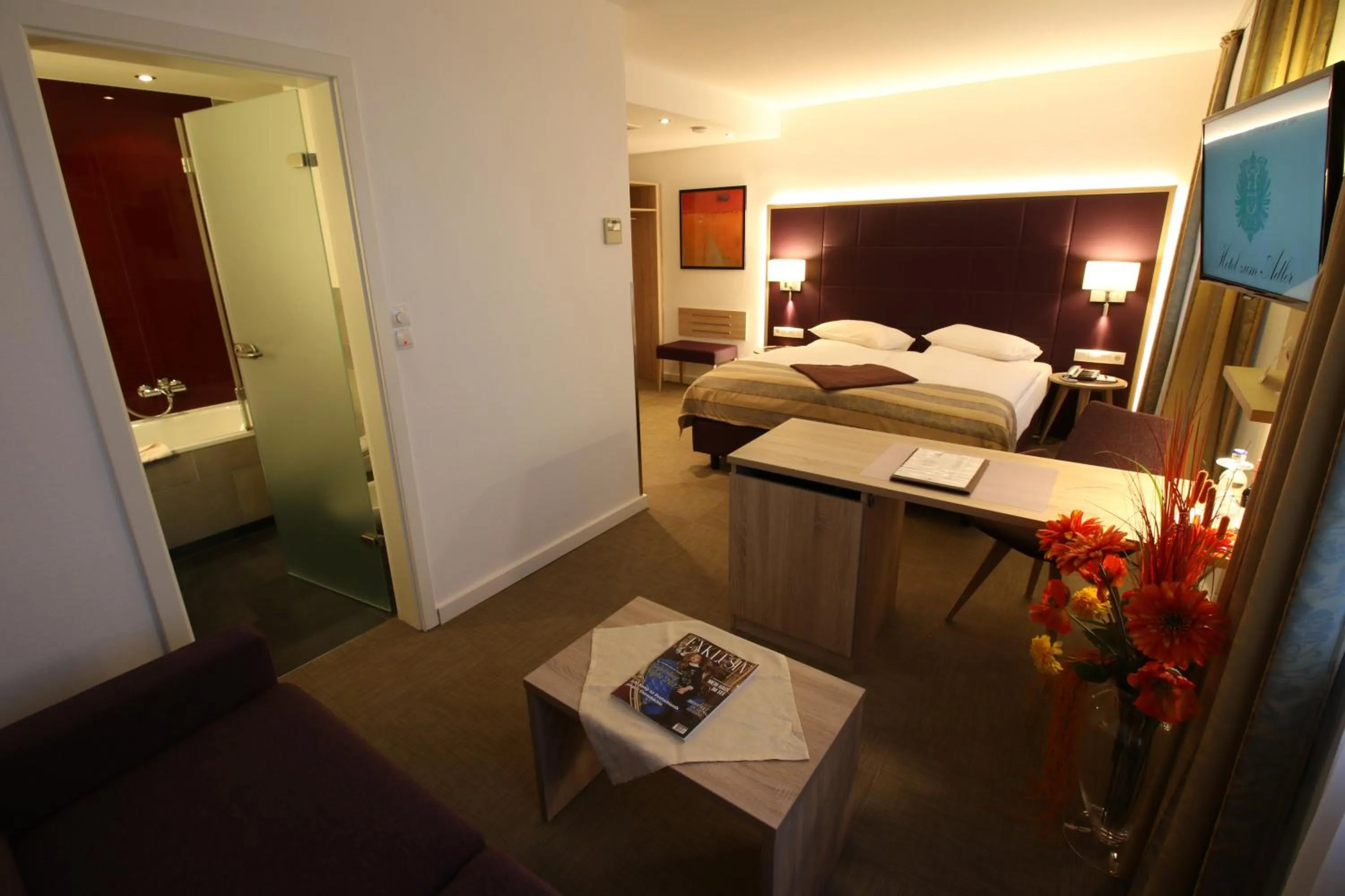 Photo of the whole room, Bed in Hotel zum Adler - Superior