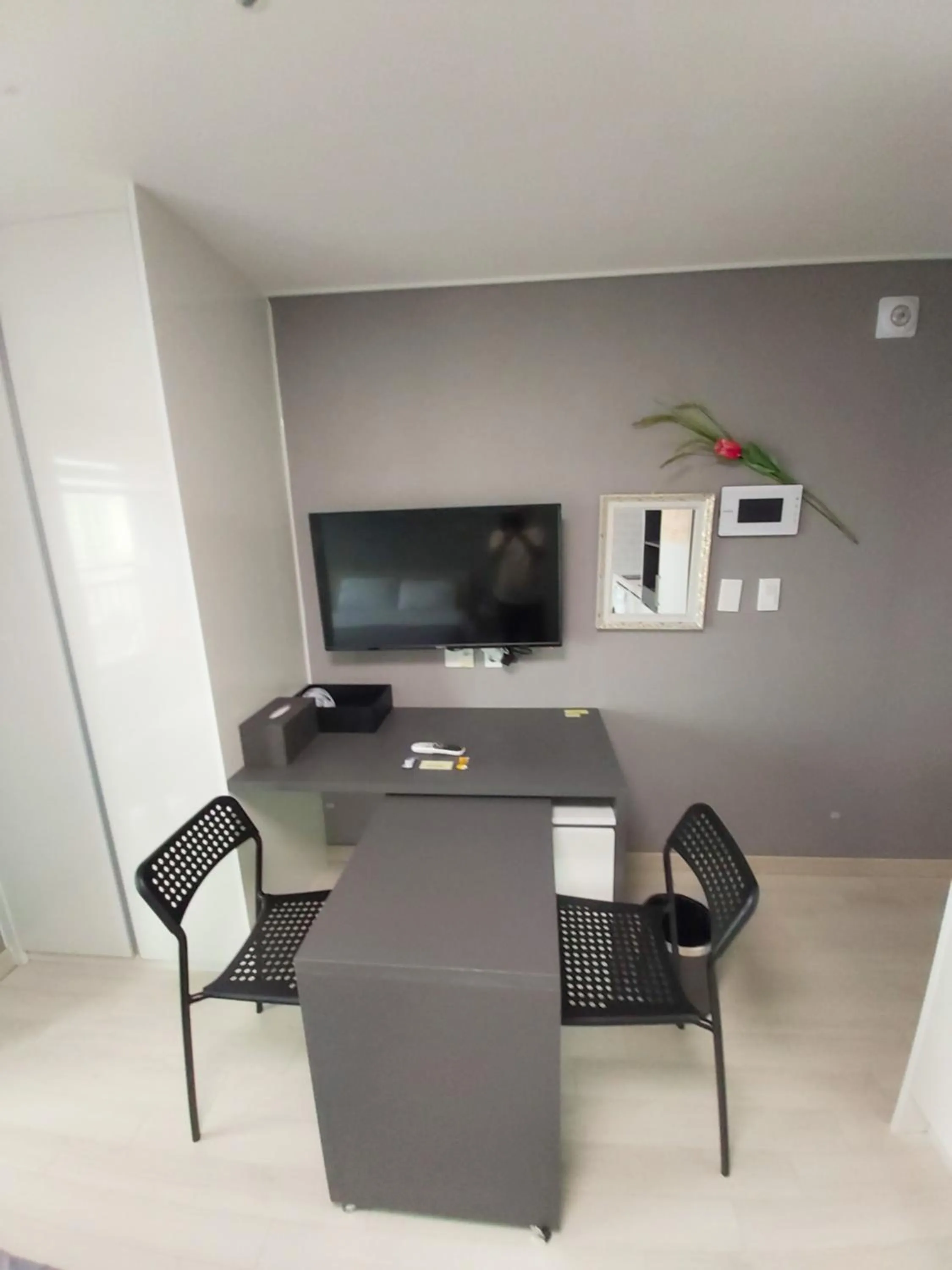 Dining area in ARA Palace Hotel