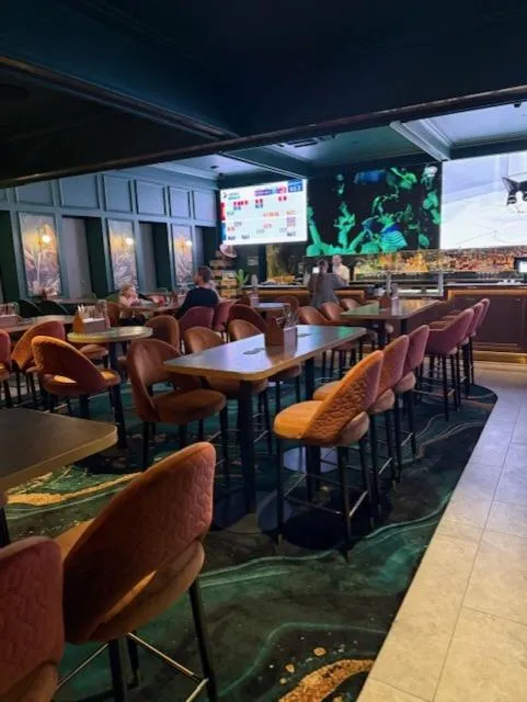 Lounge or bar in The Queens Gladstone