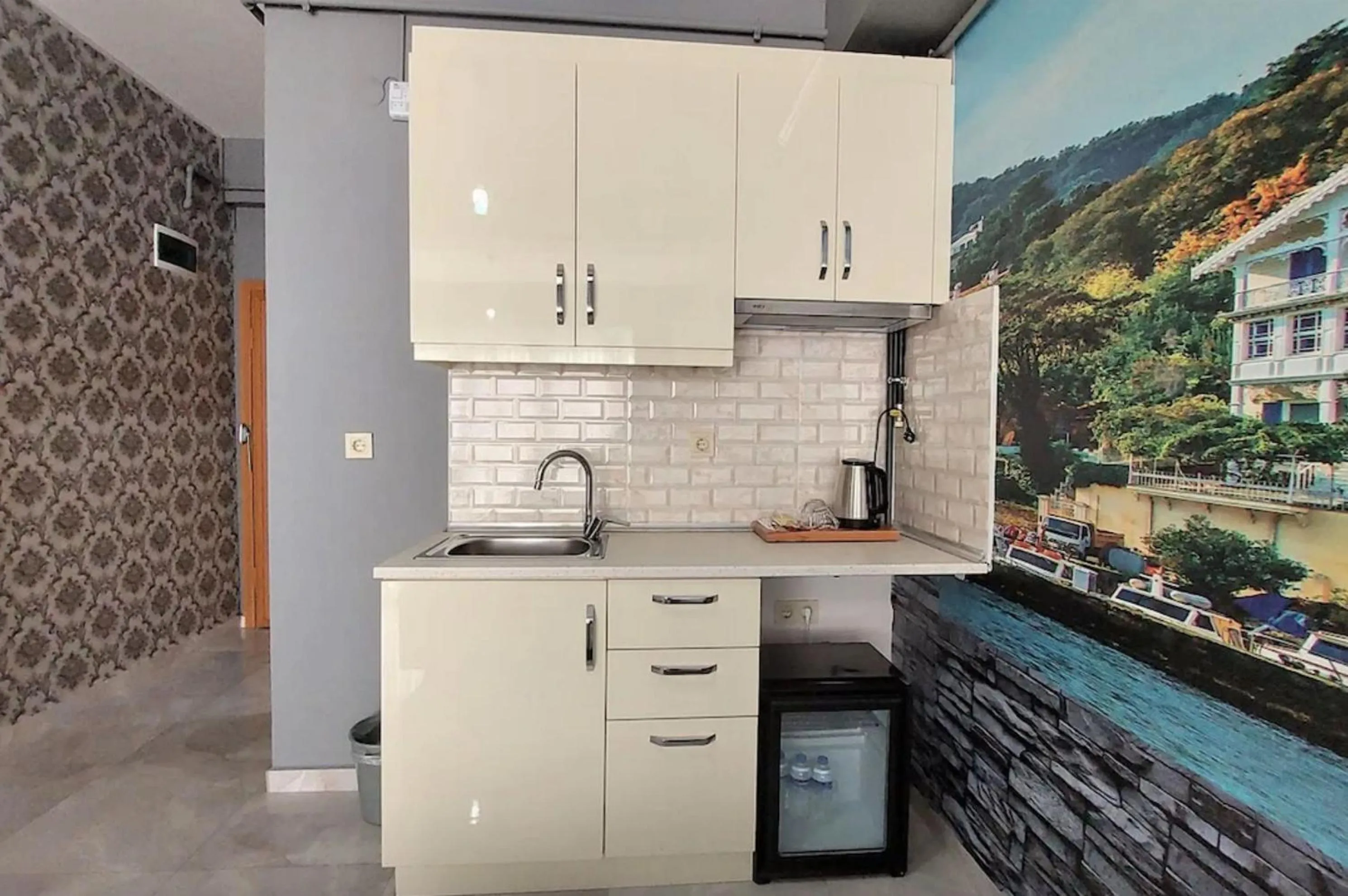 oven in Mini Suite Otel