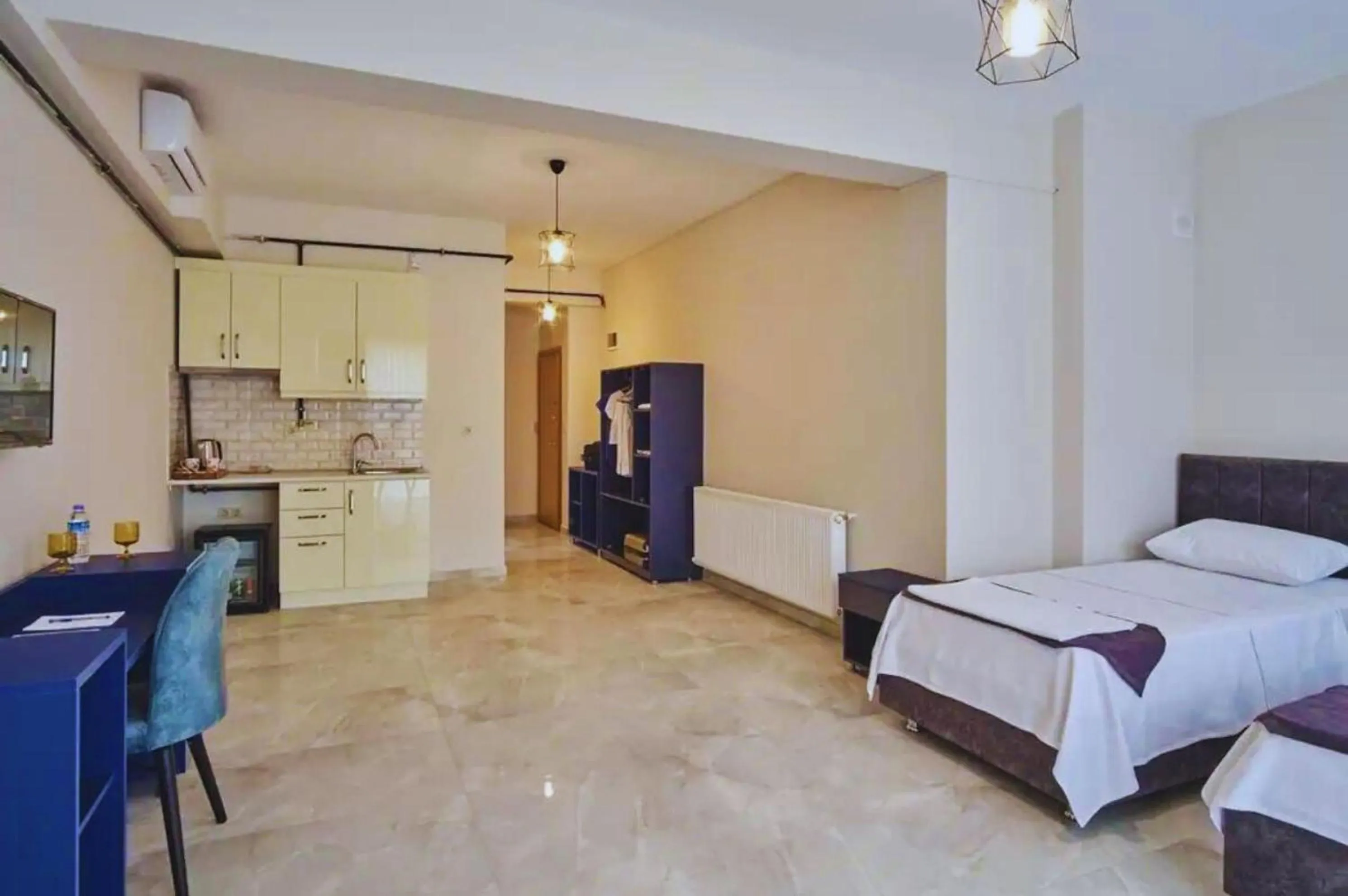 Bed in Mini Suite Otel