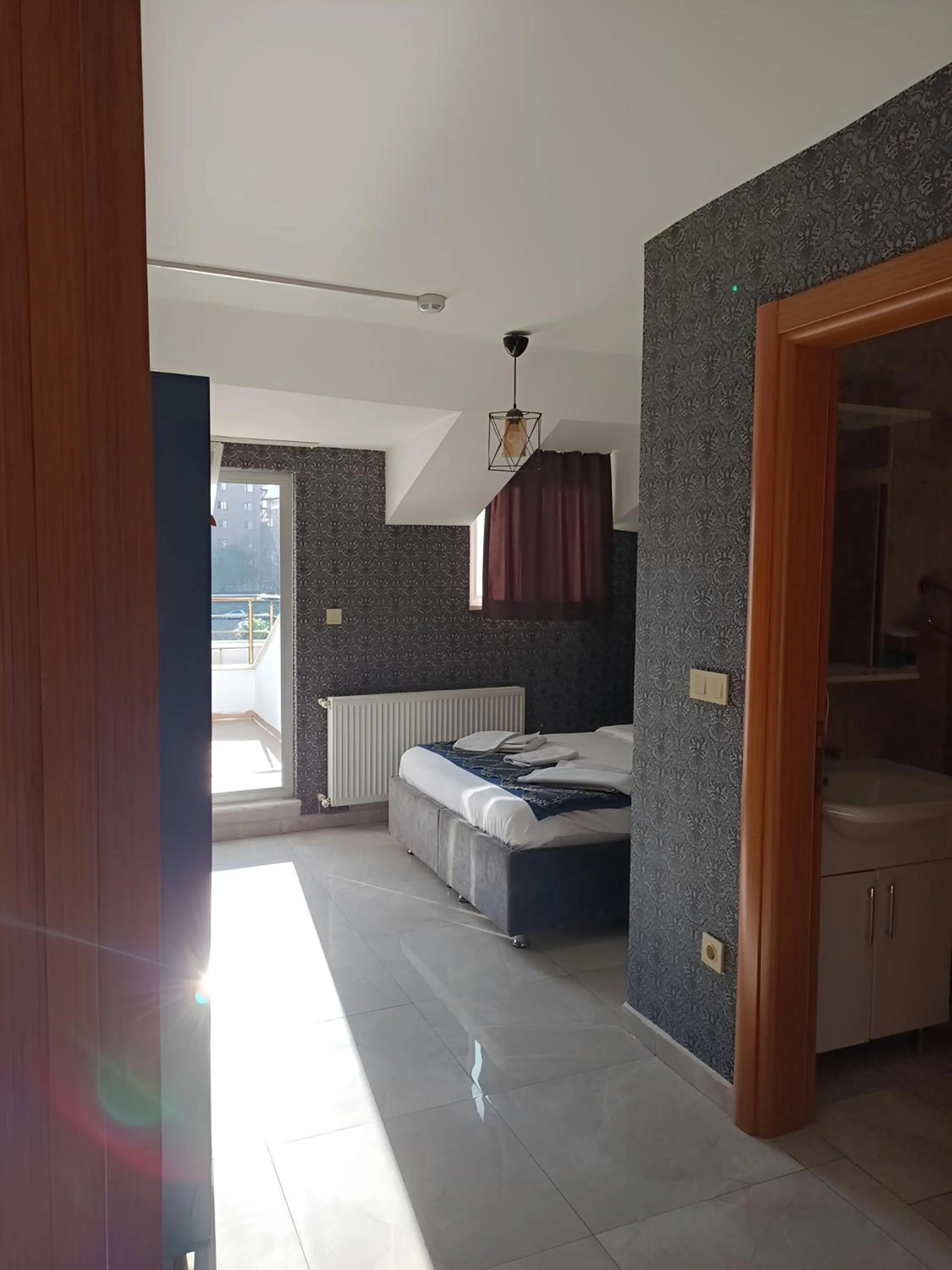 Balcony/Terrace, Bed in Mini Suite Otel