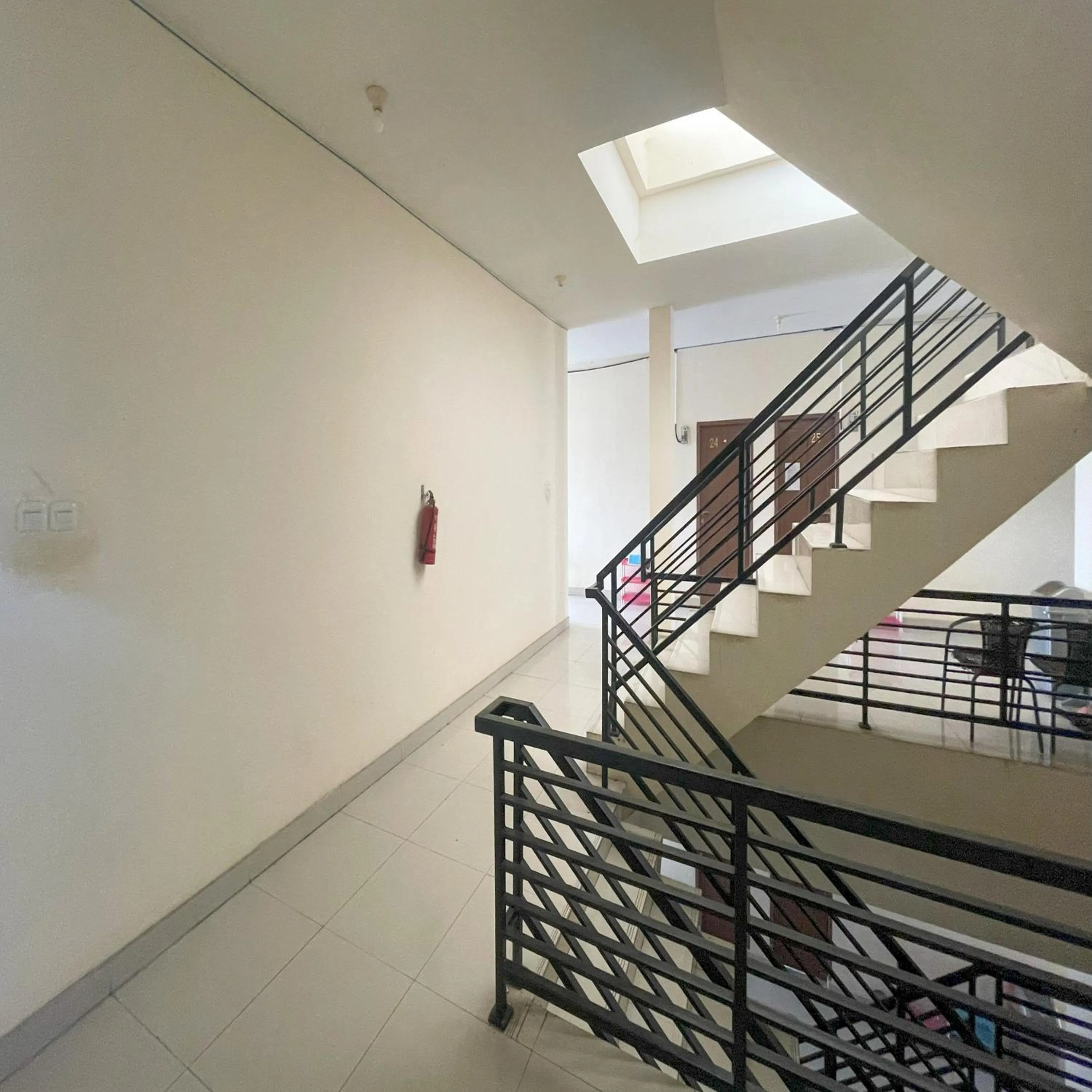 Property building in Reddoorz Syariah at Pondok Bintang Jalan Biring Romang Makassar