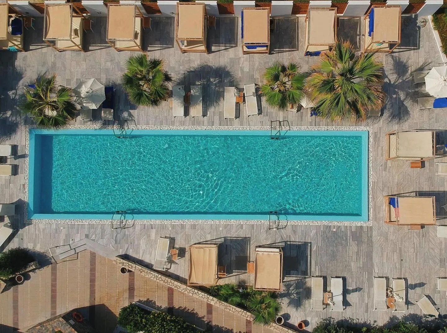 Swimming pool in The Island Hotel - Adults Only -