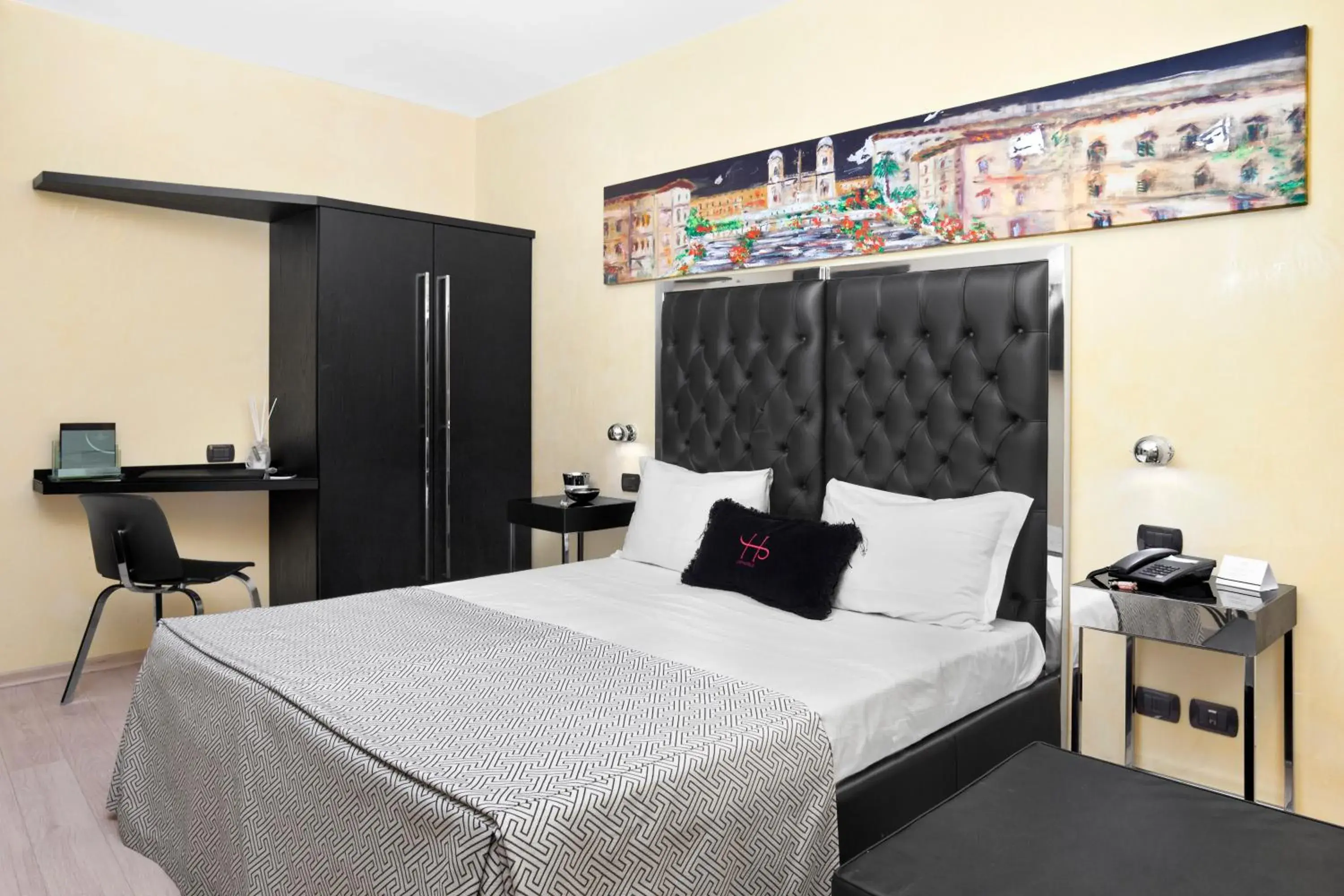 Standard Triple Studio in LHP Suite Roma Piazza di Spagna Standard Triple Studio in LHP Suite Roma Piazza di Spagna