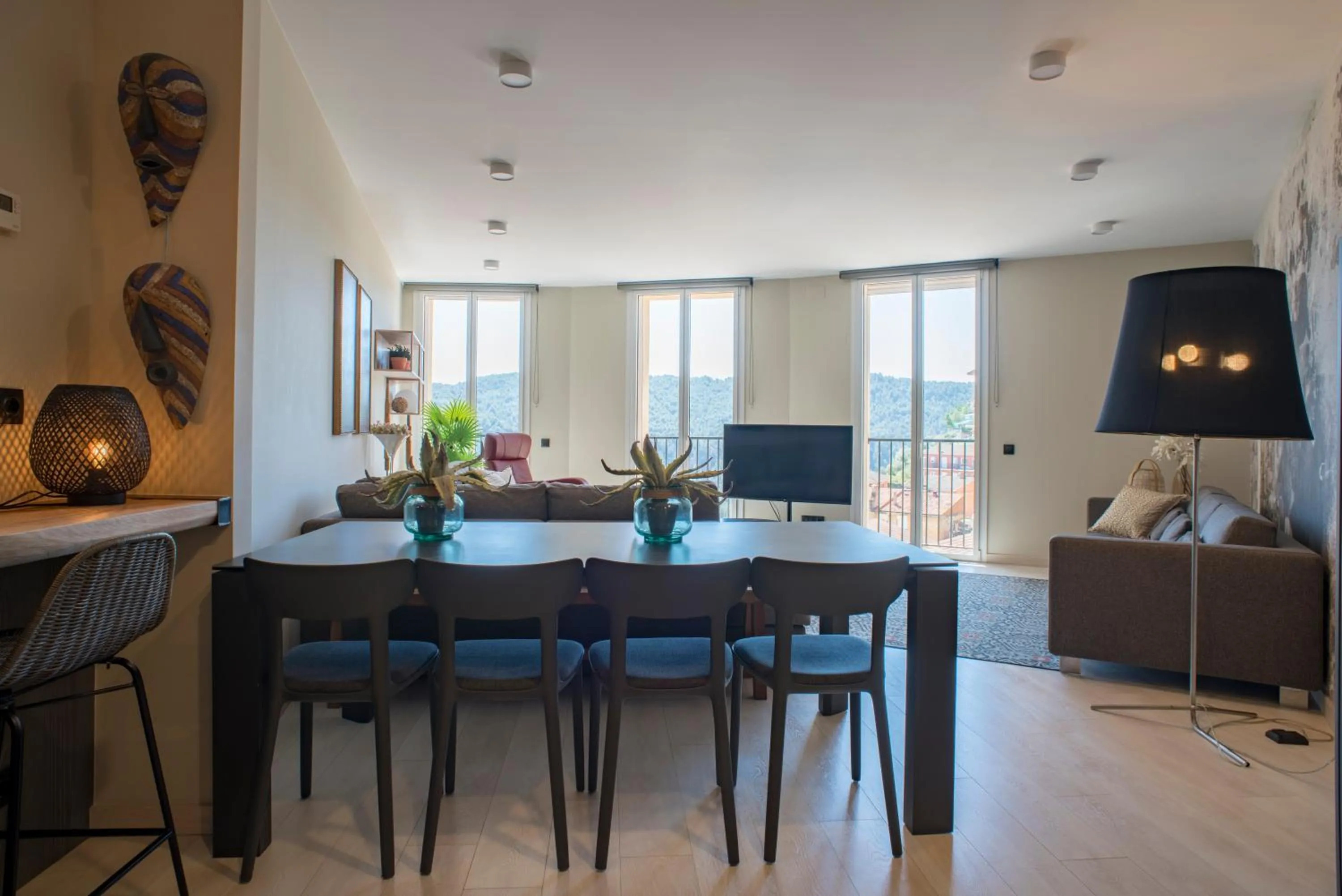 Apartaments Turístics Cardona, MAGI