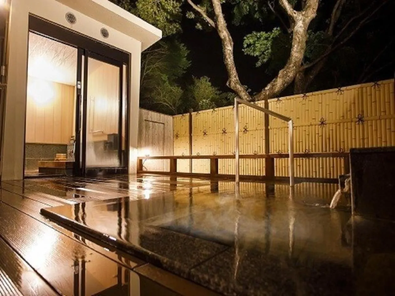 Open Air Bath in Hakone Kowakien Mikawaya Ryokan