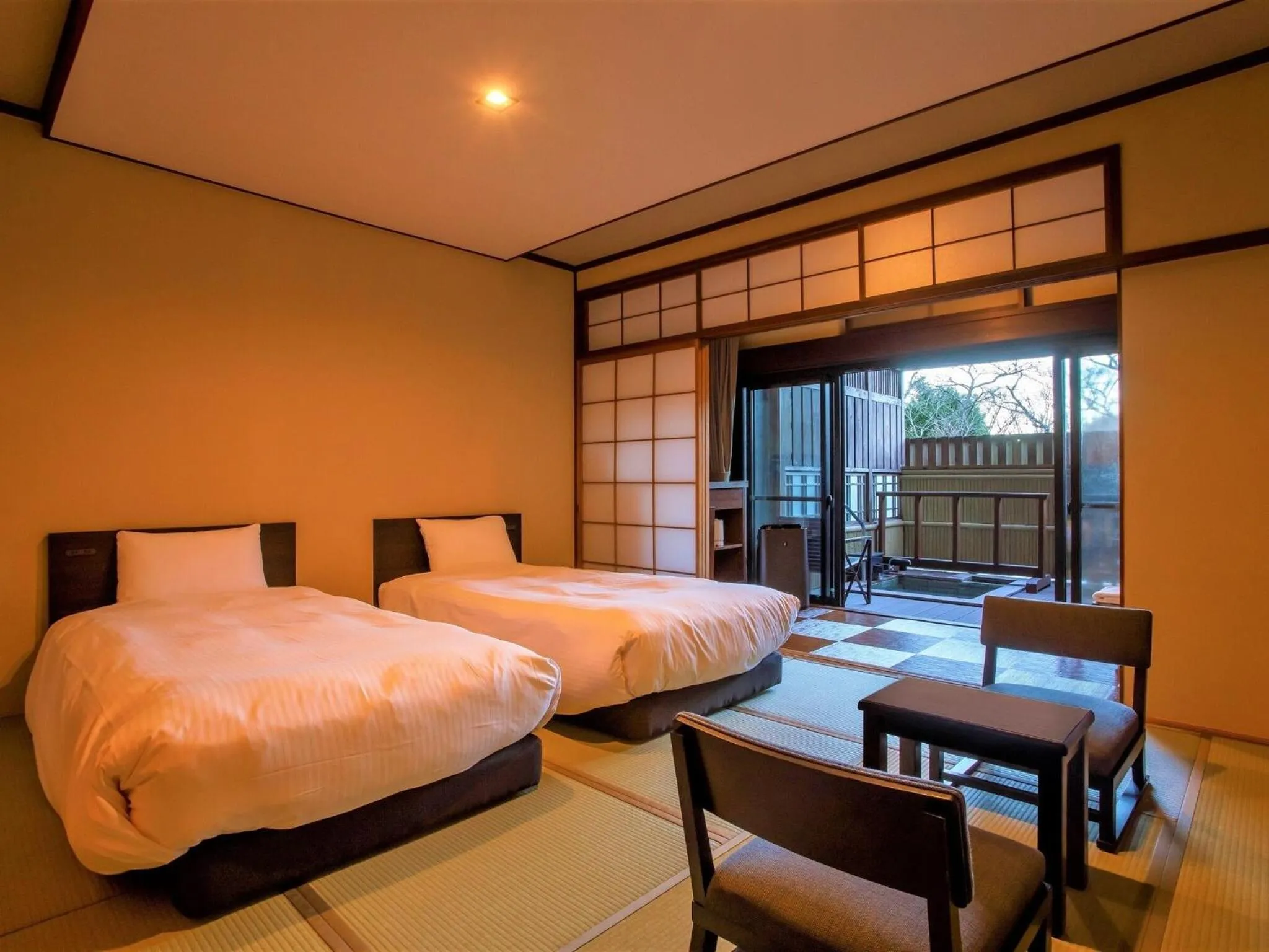 Photo of the whole room, Bed in Hakone Kowakien Mikawaya Ryokan