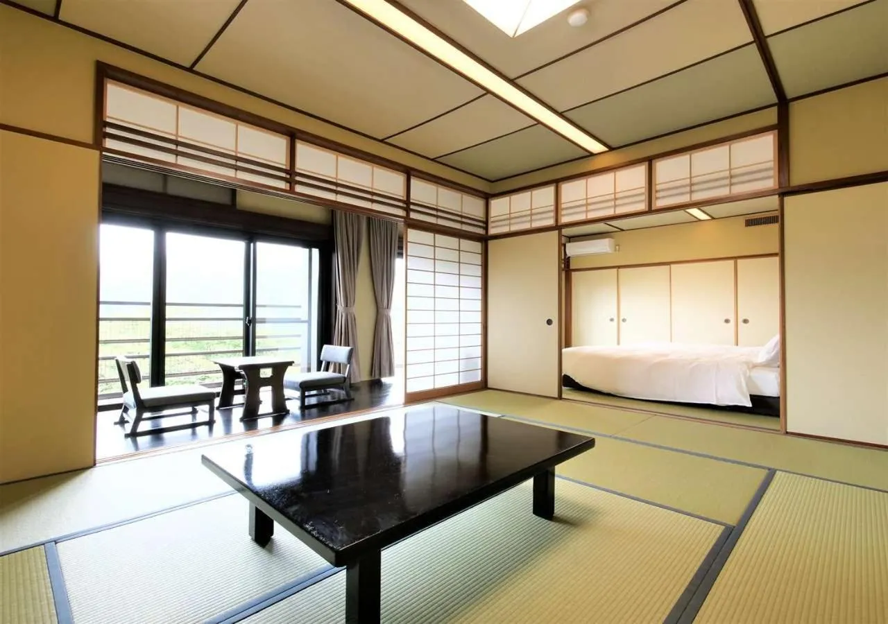 Photo of the whole room in Hakone Kowakien Mikawaya Ryokan
