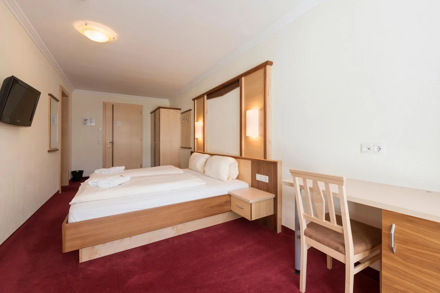 Bed in Hotel Abendrot by Alpeffect Hotels