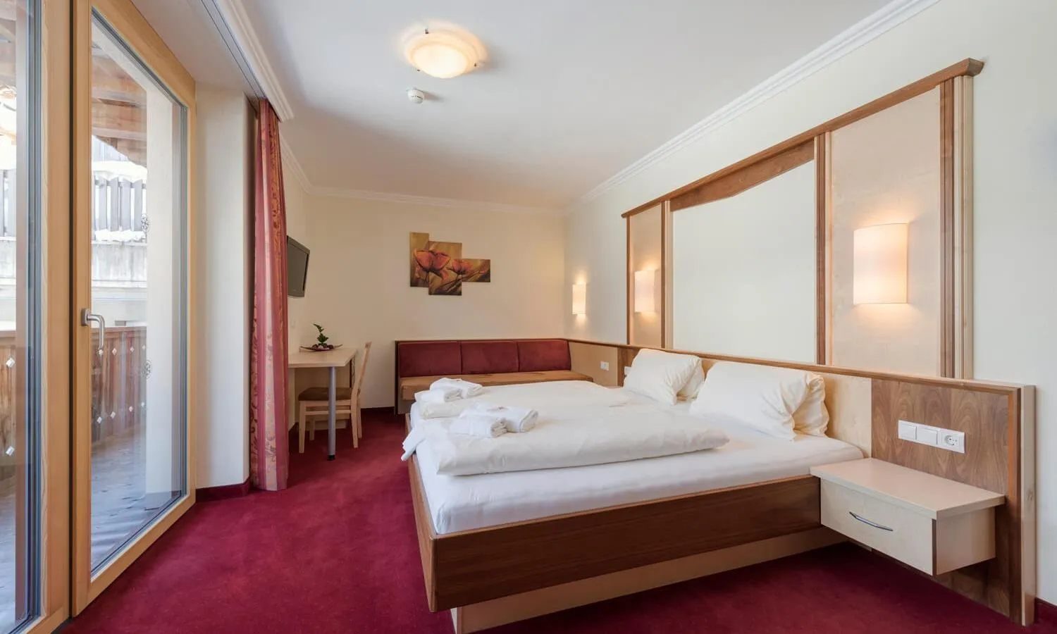 Bed in Hotel Abendrot by Alpeffect Hotels