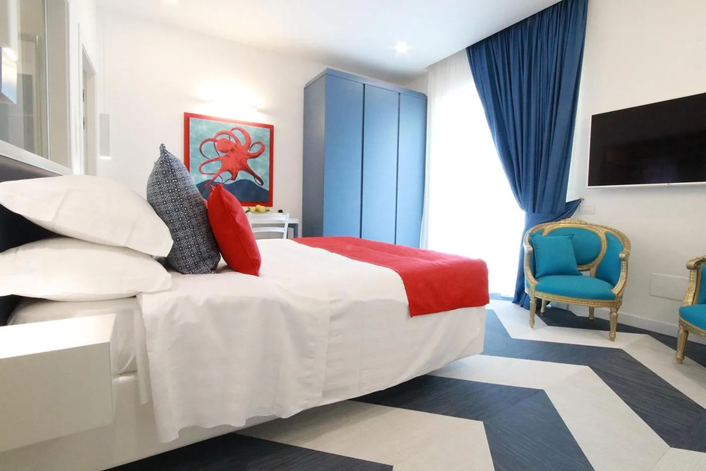 Communal lounge/ TV room, Bed in Villa Cettina Boutique Hotel