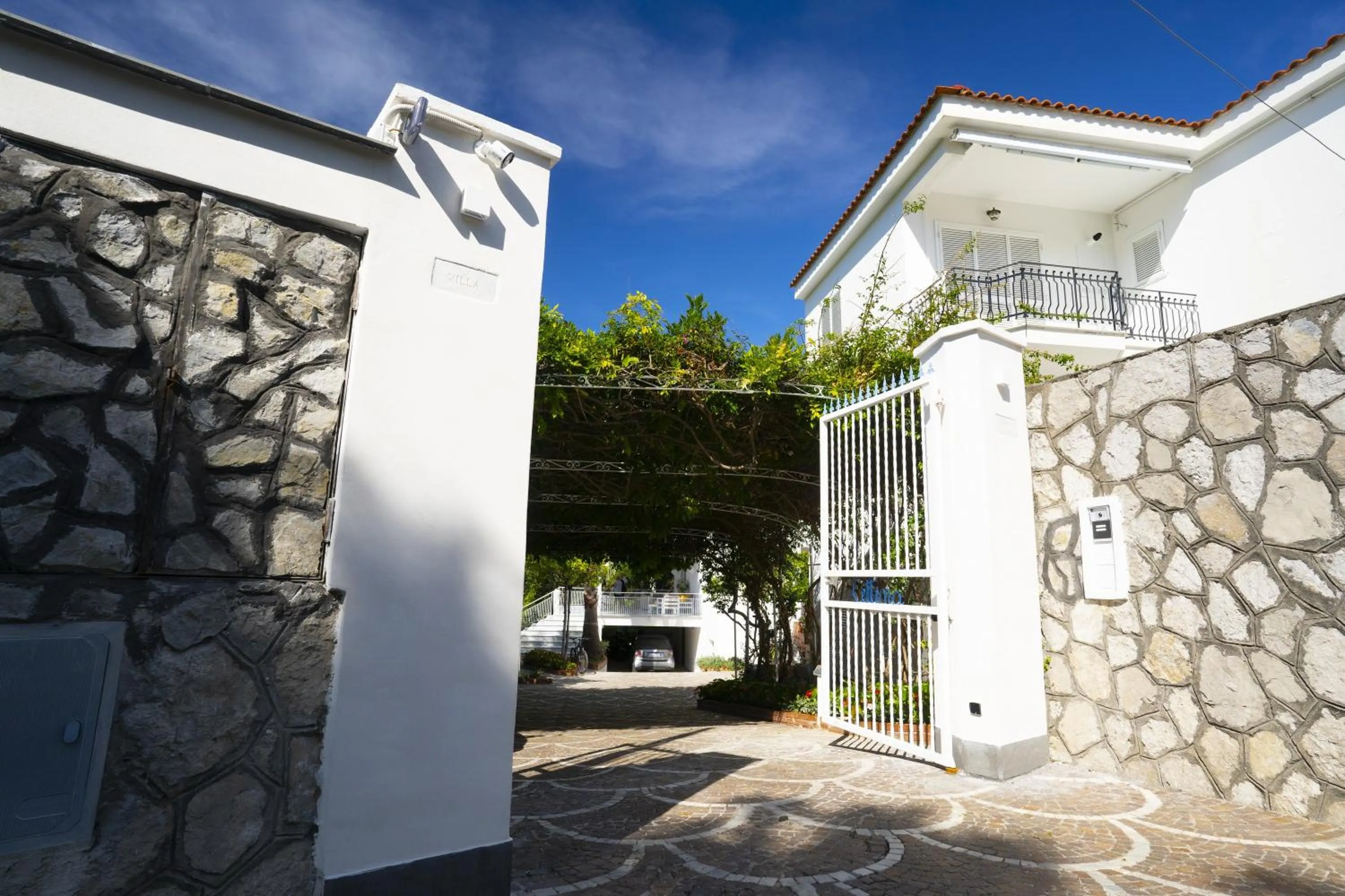 Property building in Villa Cettina Boutique Hotel