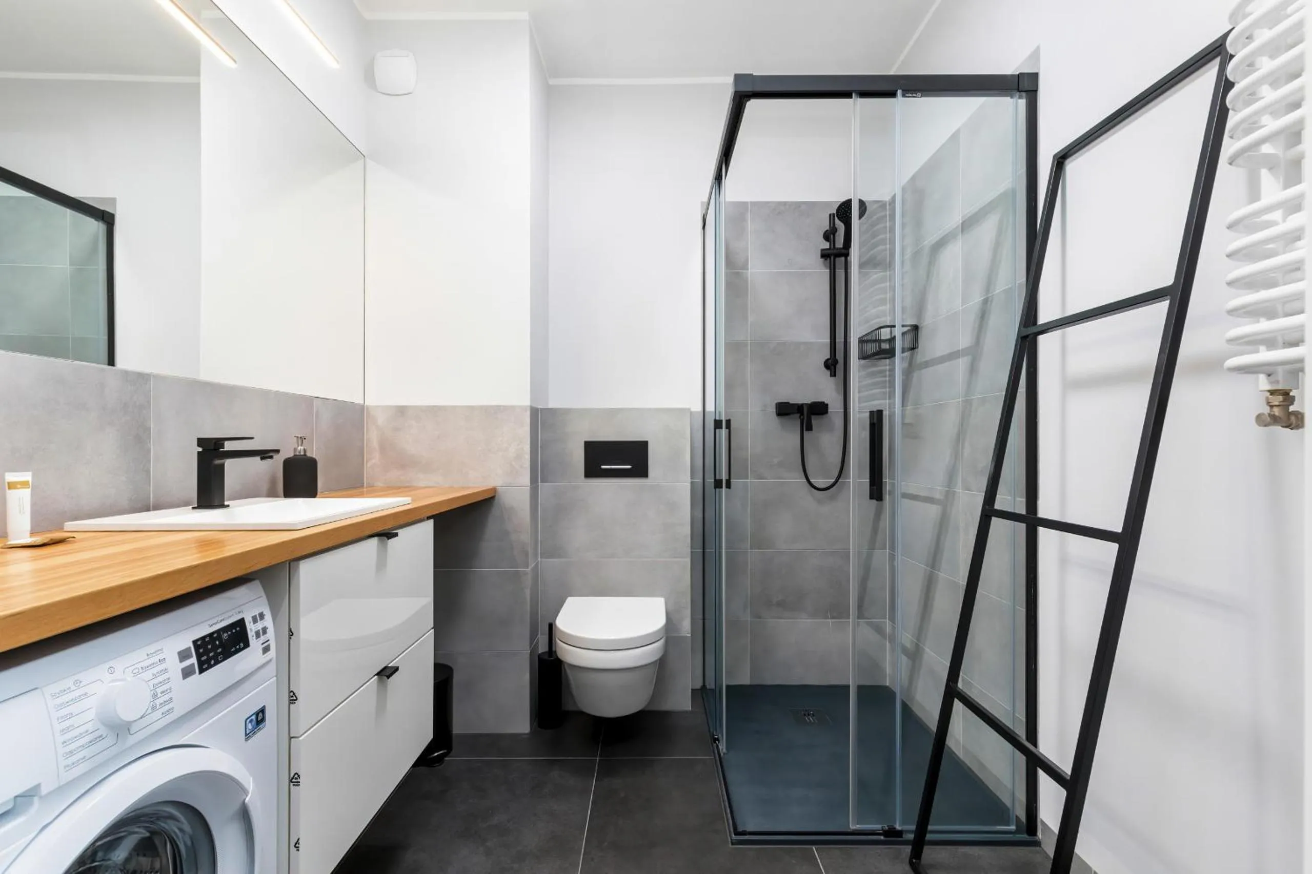Bathroom in Modern City Center Apartments by Noclegi Renters