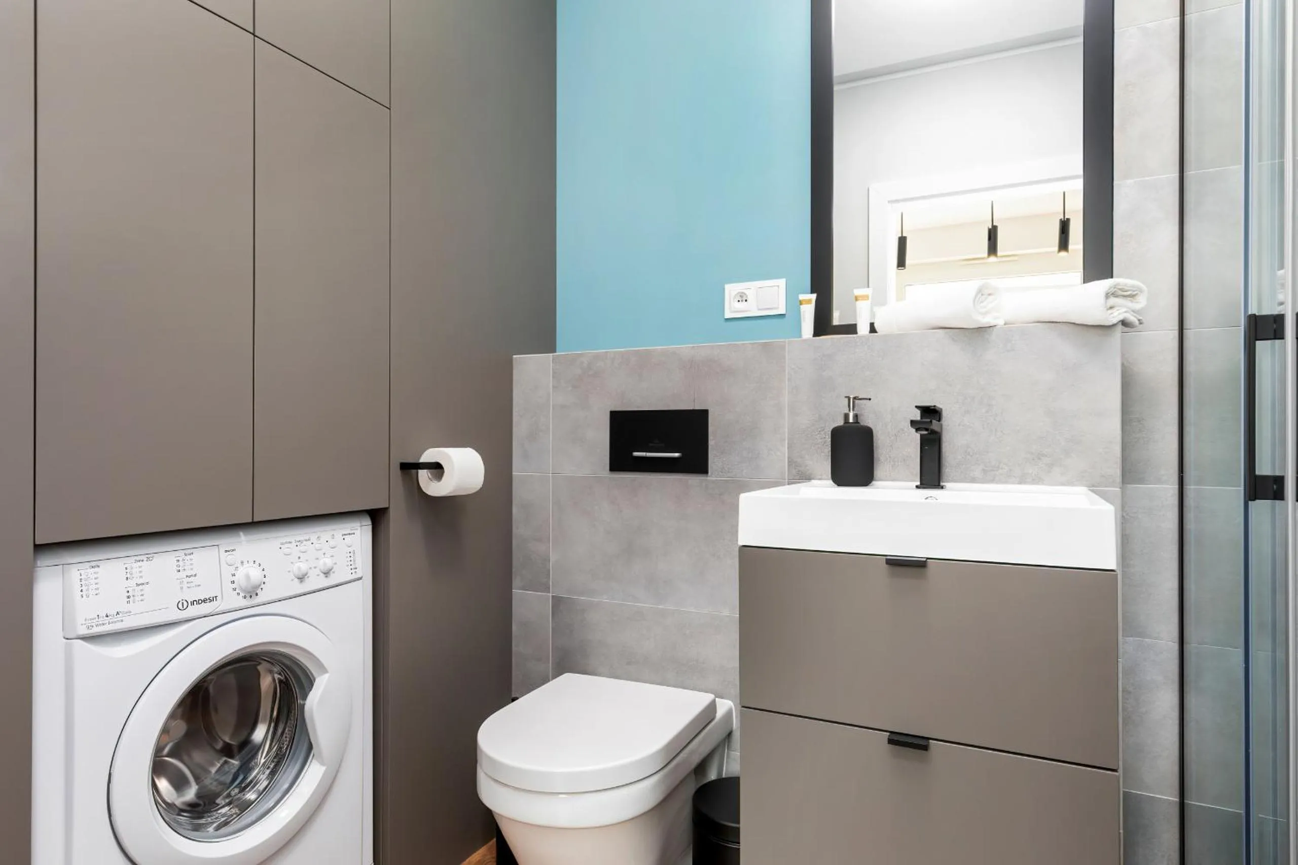 Bathroom in Modern City Center Apartments by Noclegi Renters