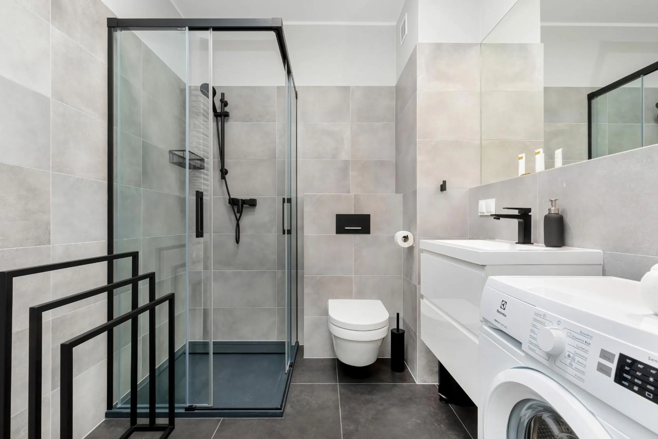Bathroom in Modern City Center Apartments by Noclegi Renters