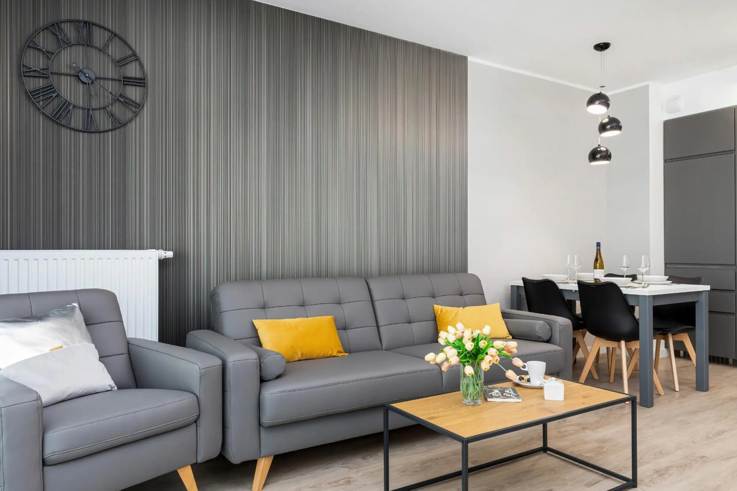 Living room in Modern City Center Apartments by Noclegi Renters