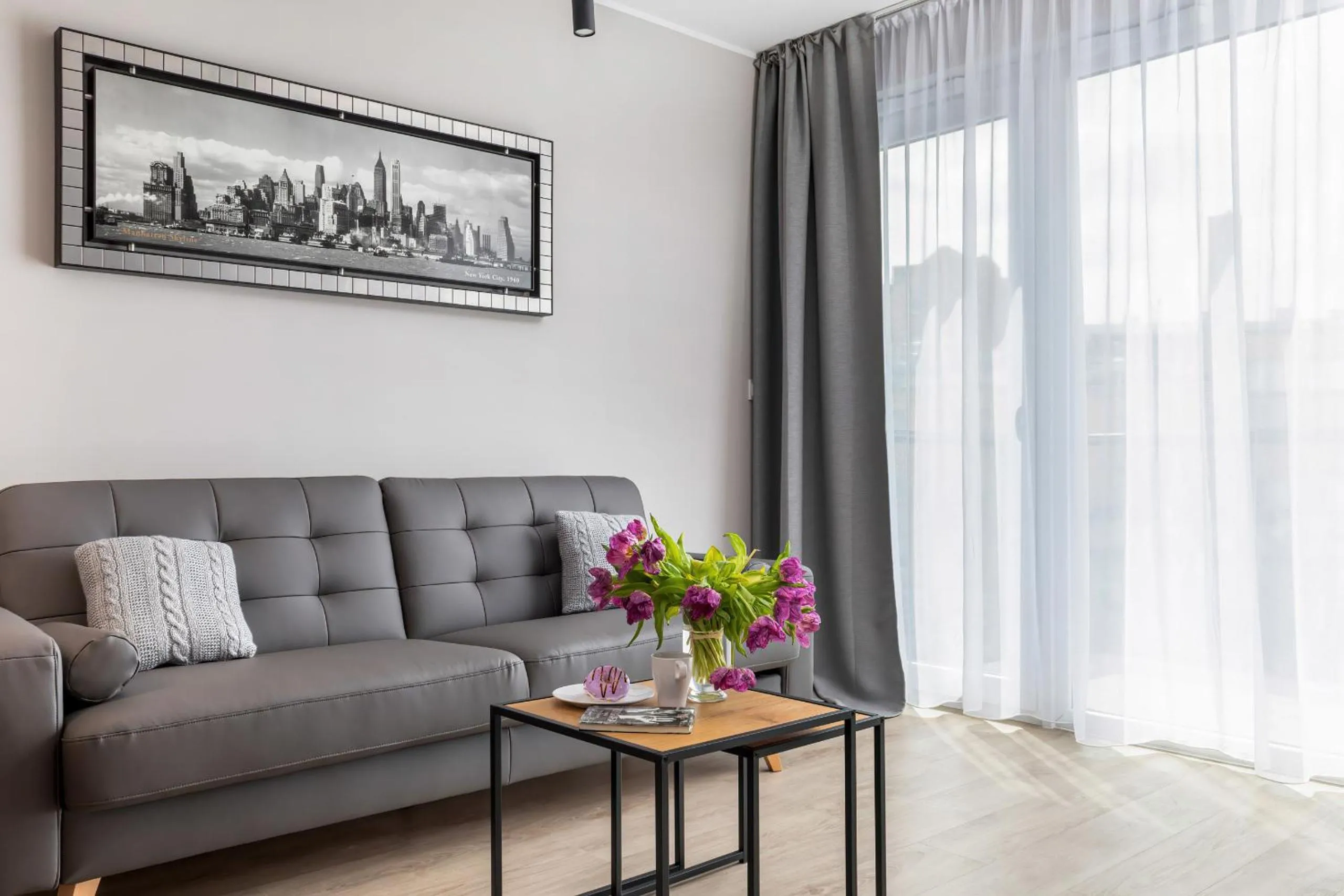 Living room in Modern City Center Apartments by Noclegi Renters