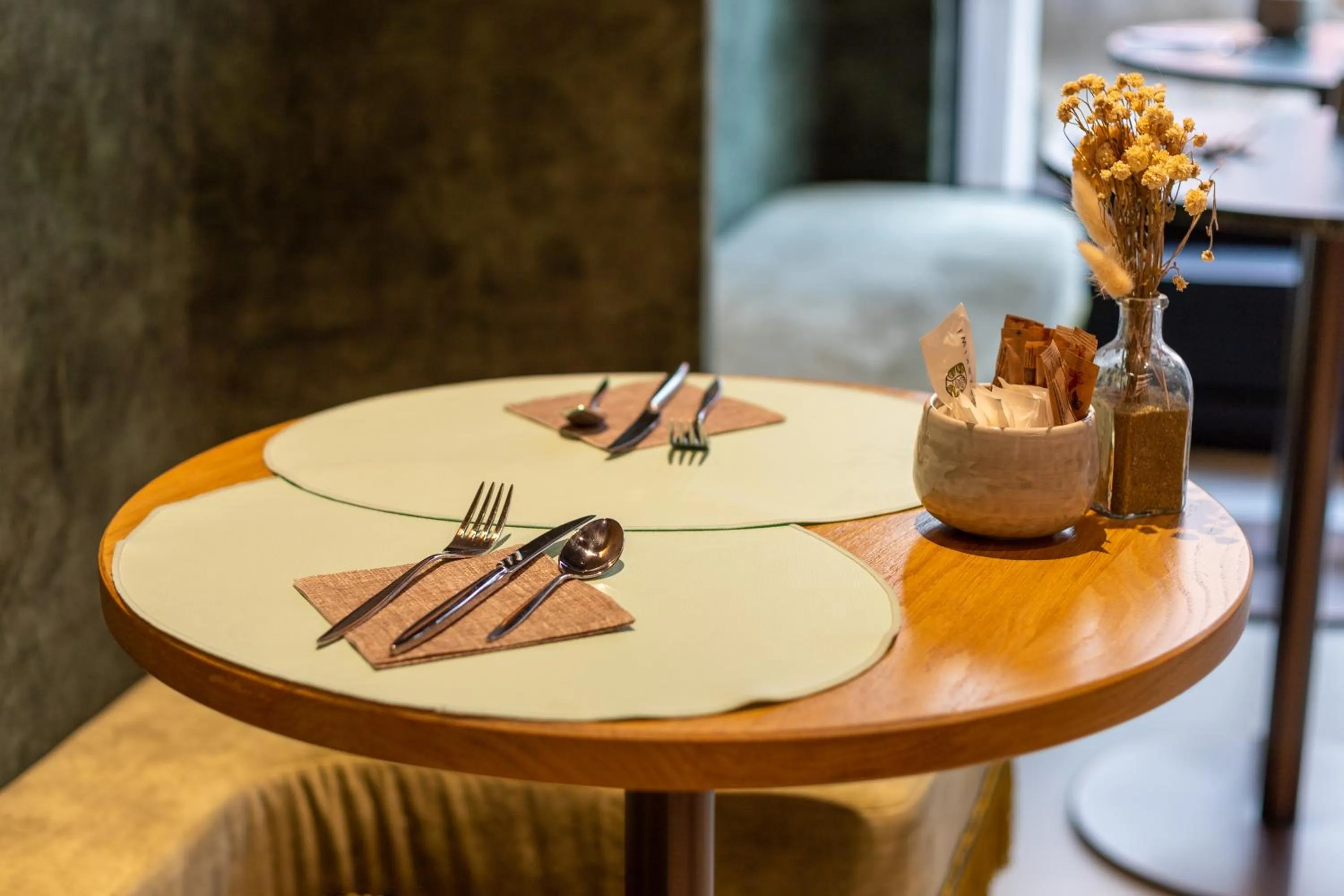 Restaurant/places to eat in Kazakiwi