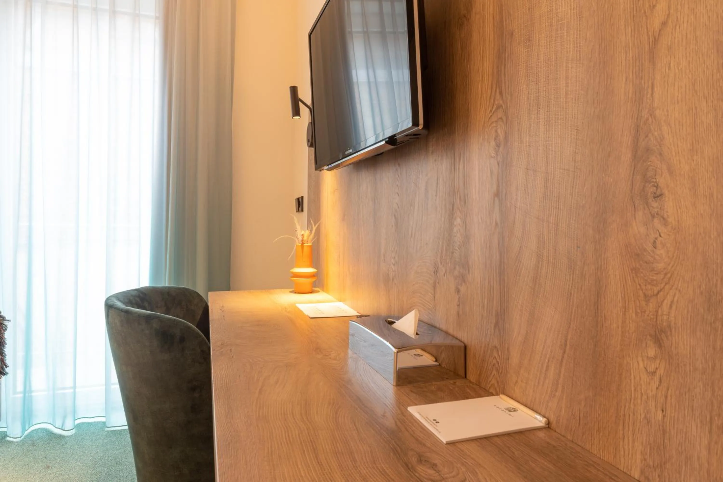 TV and multimedia in Kazakiwi